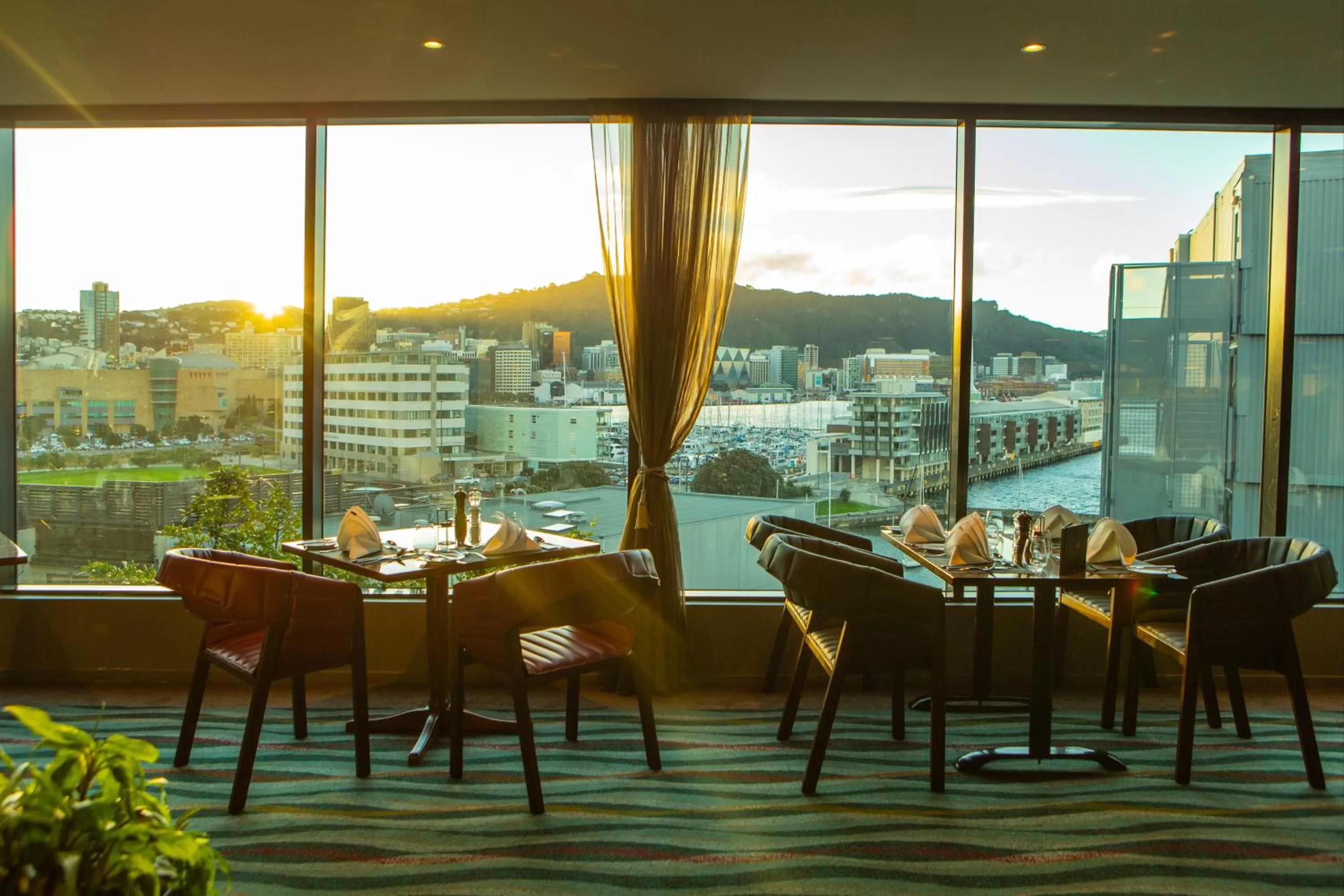 Restaurant/places to eat in Copthorne Hotel Wellington, Oriental Bay