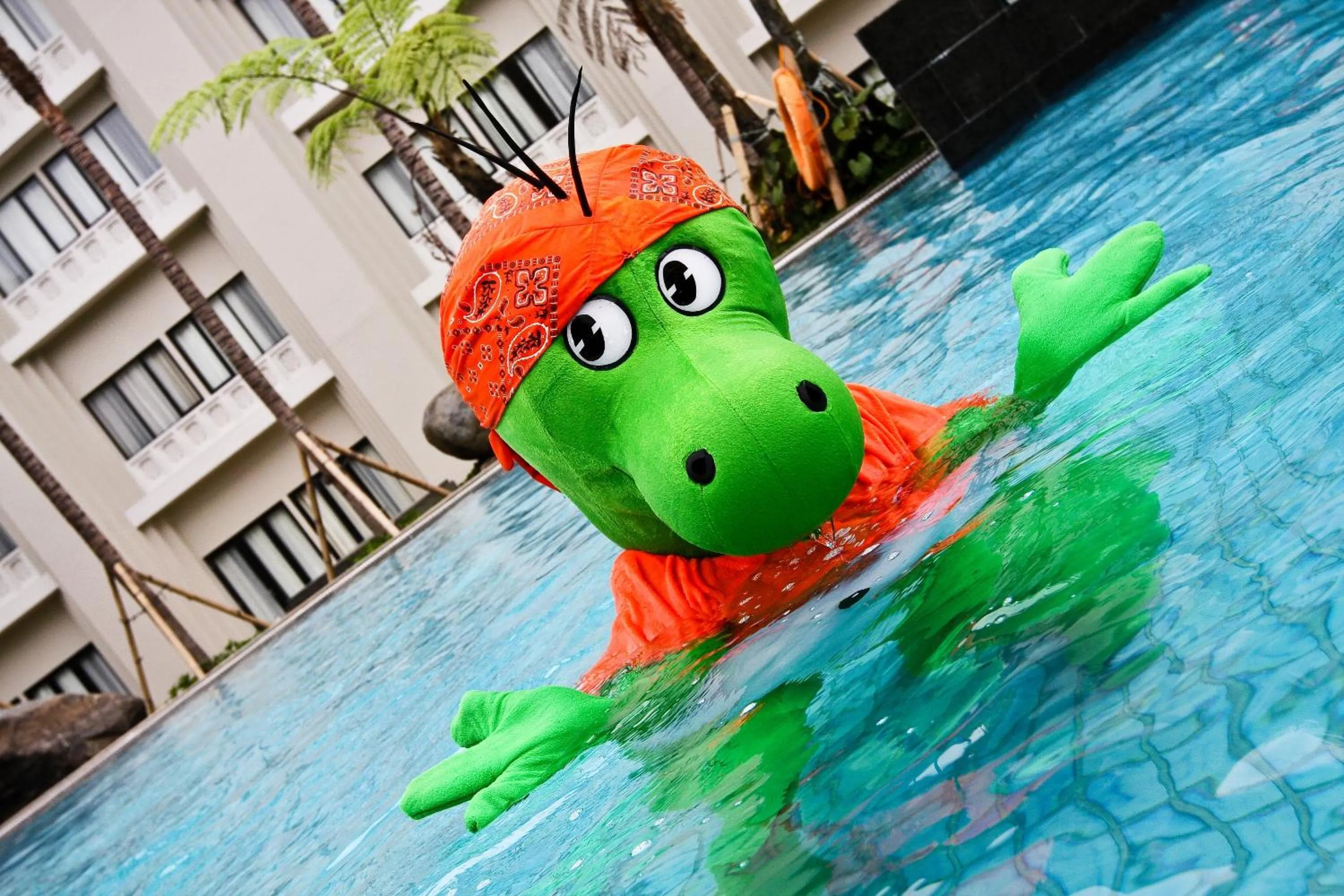 Swimming pool in HARRIS Hotel & Conventions Malang