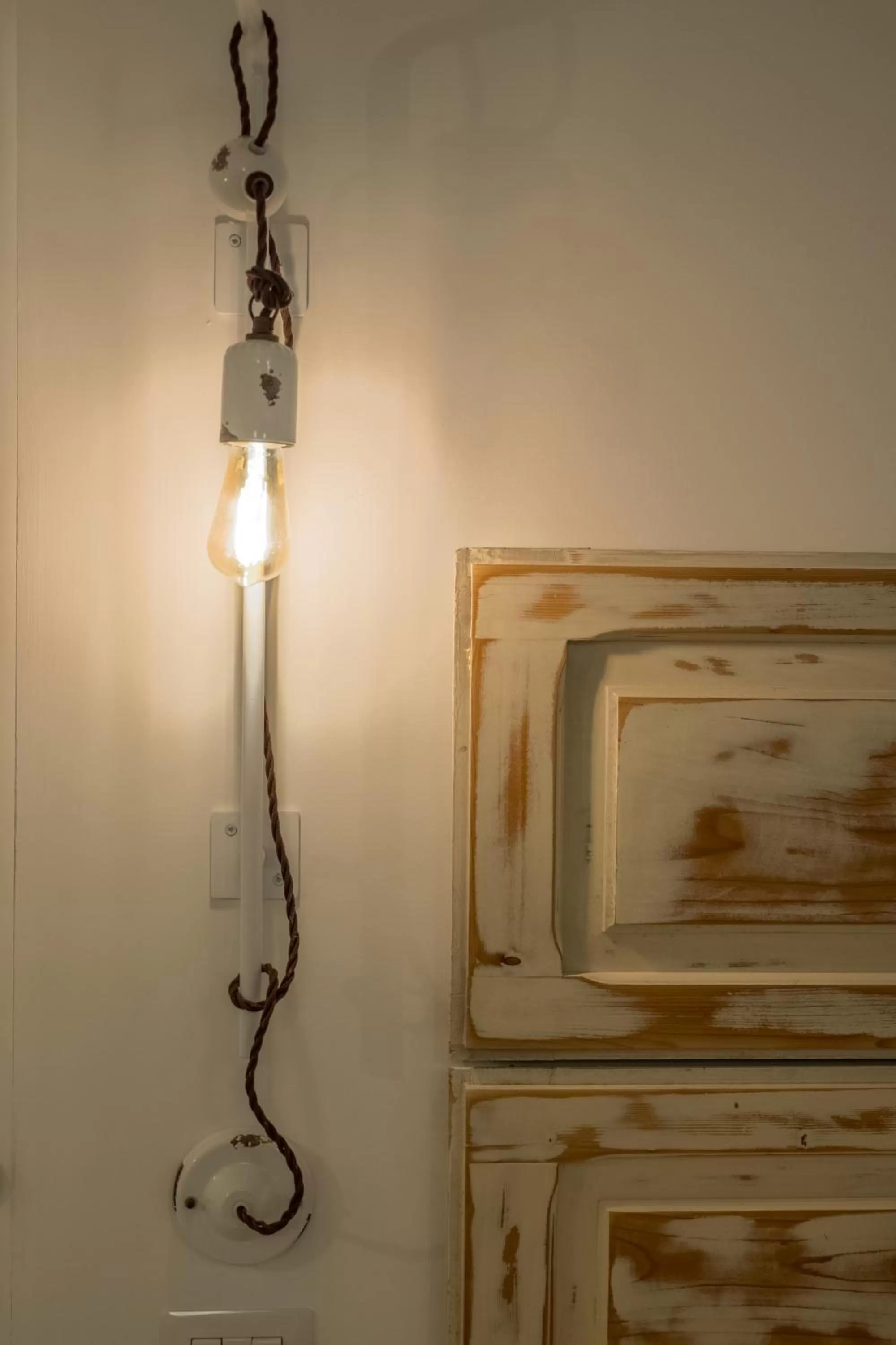 Bed, Bathroom in Amatè Suite