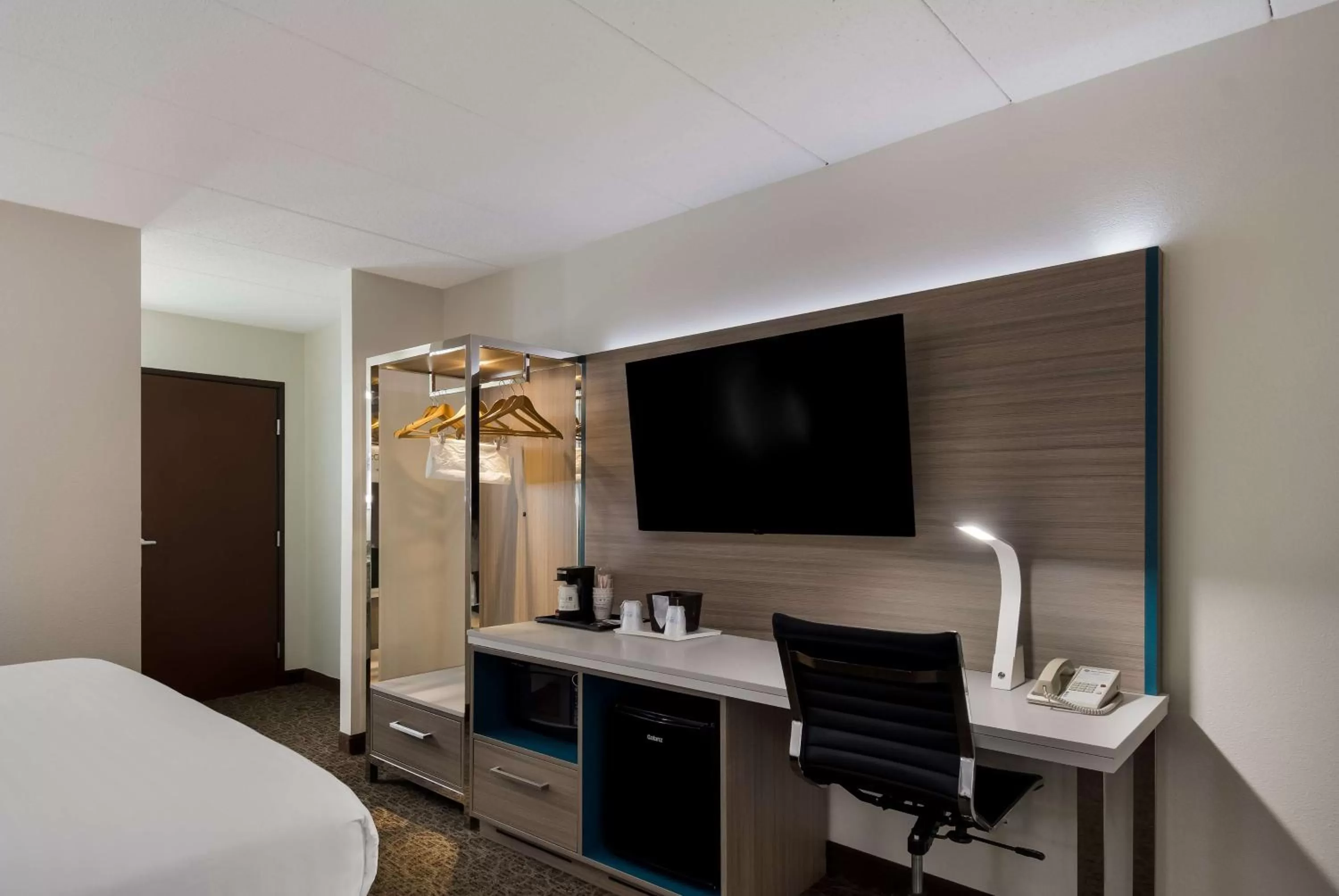 Bedroom, Bed in Best Western Bemidji