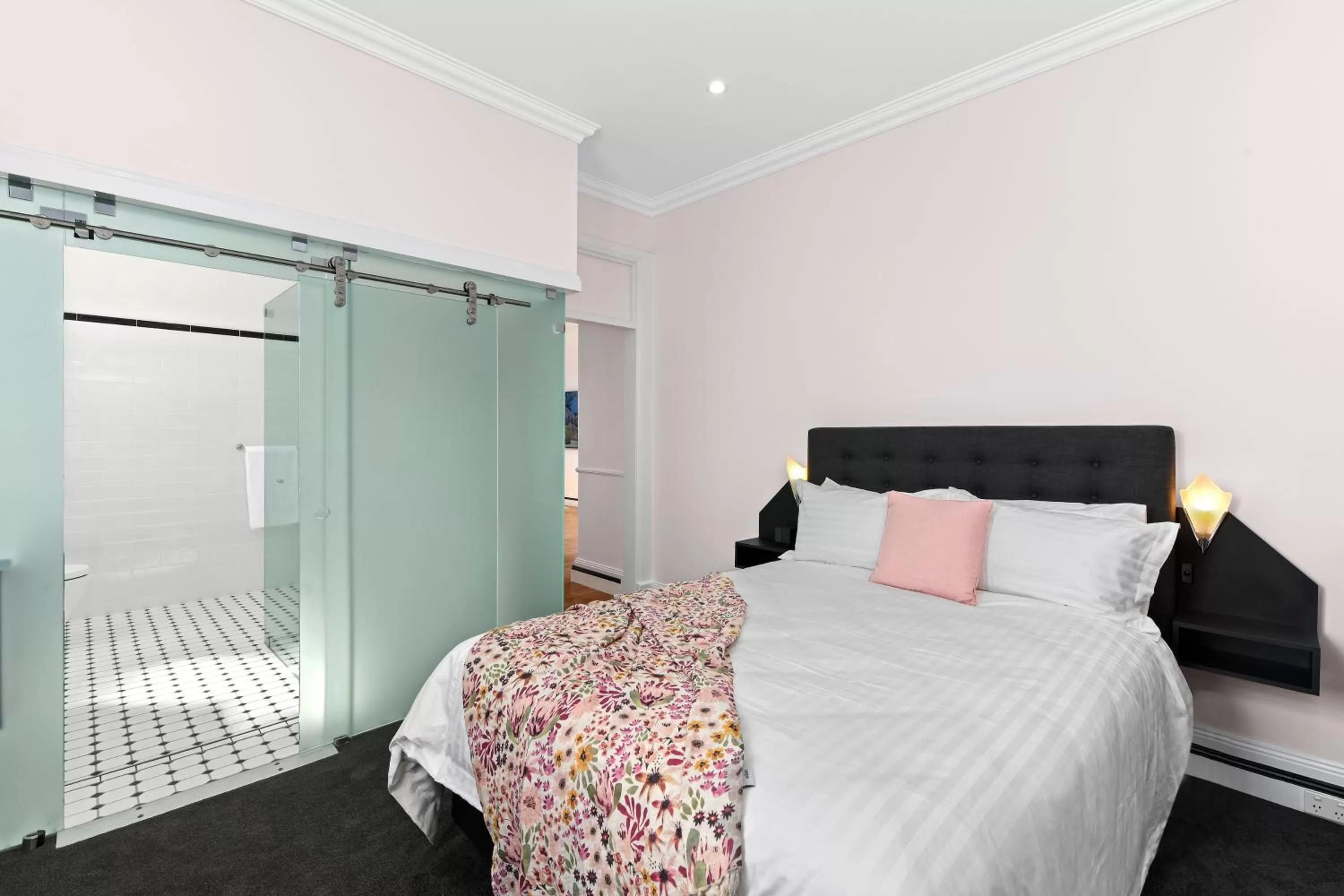 Bed in The Star Boutique Apartments