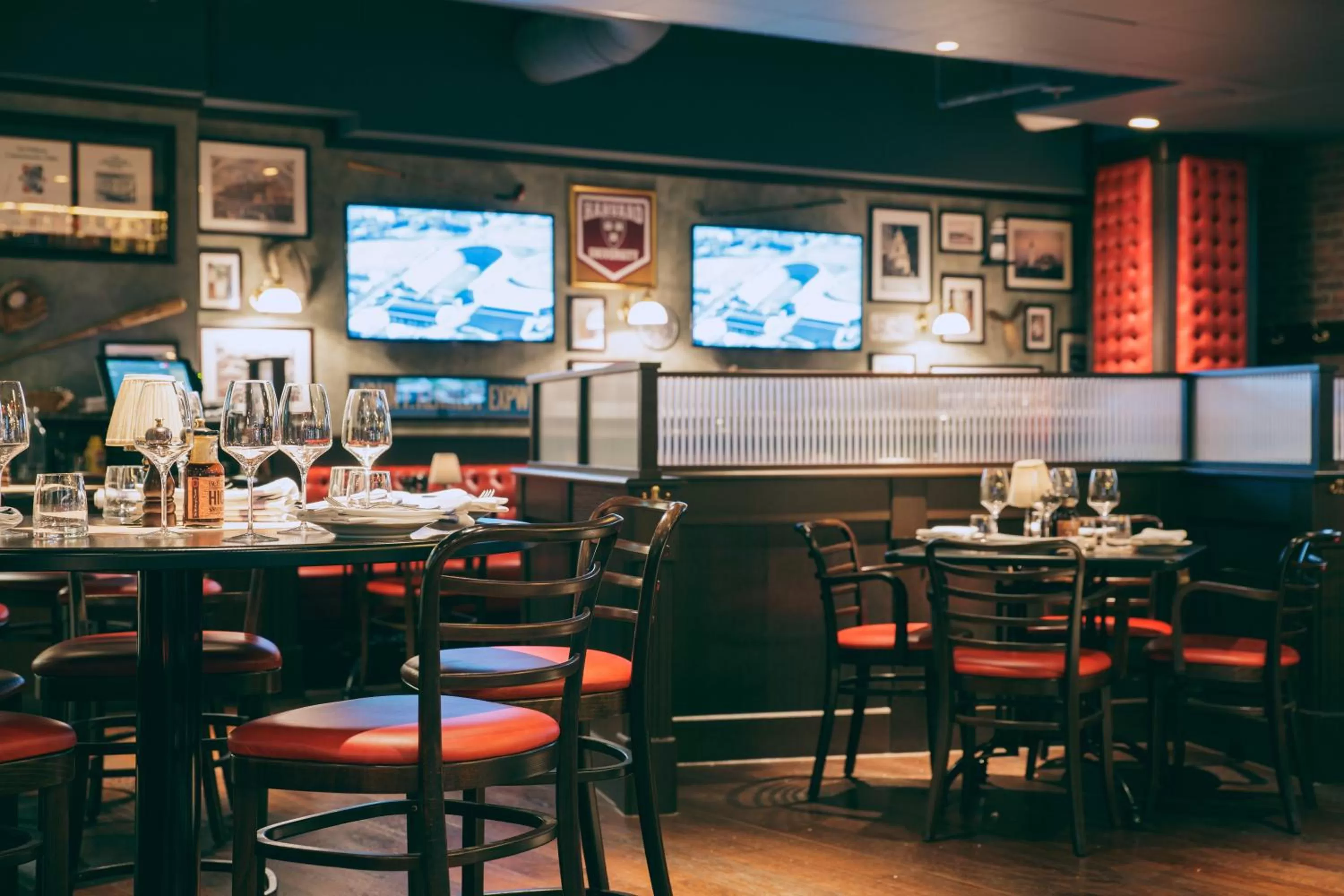 Restaurant/places to eat in Bo Hotel