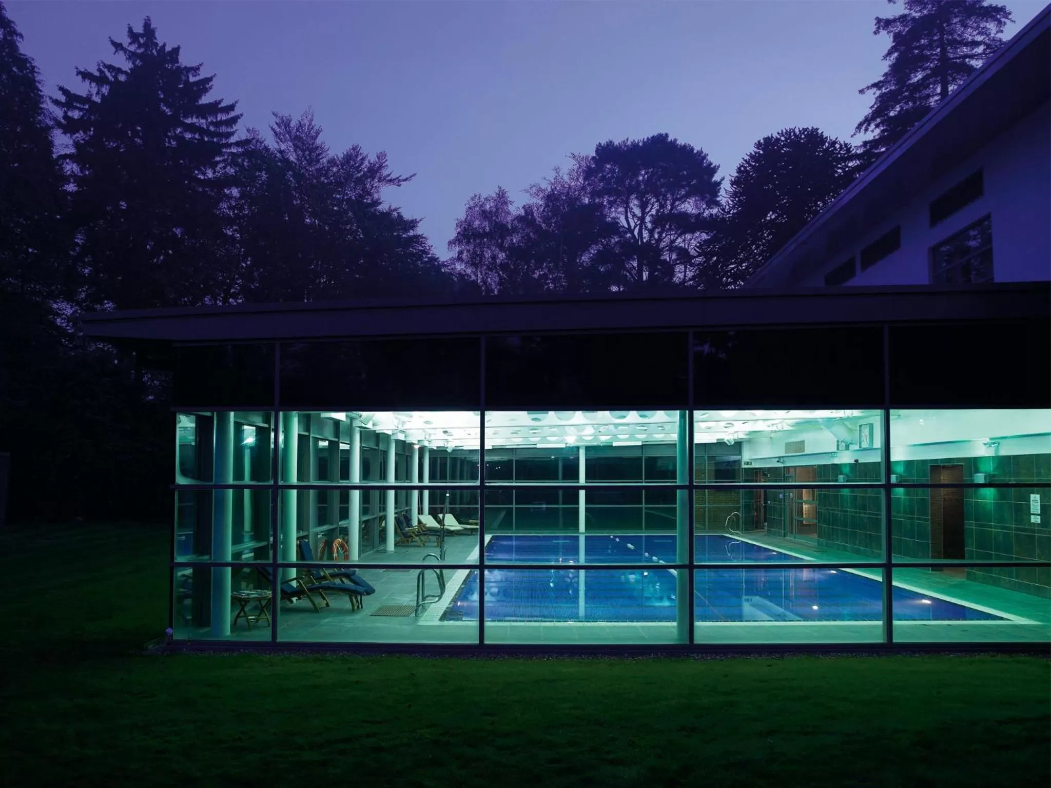 Swimming pool in Macdonald Berystede Hotel & Spa