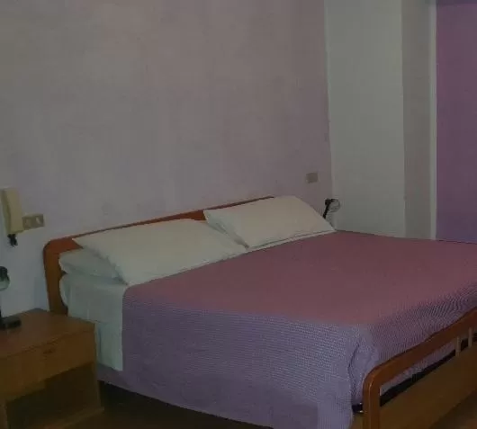 Bed in Hotel Ristorante Luina