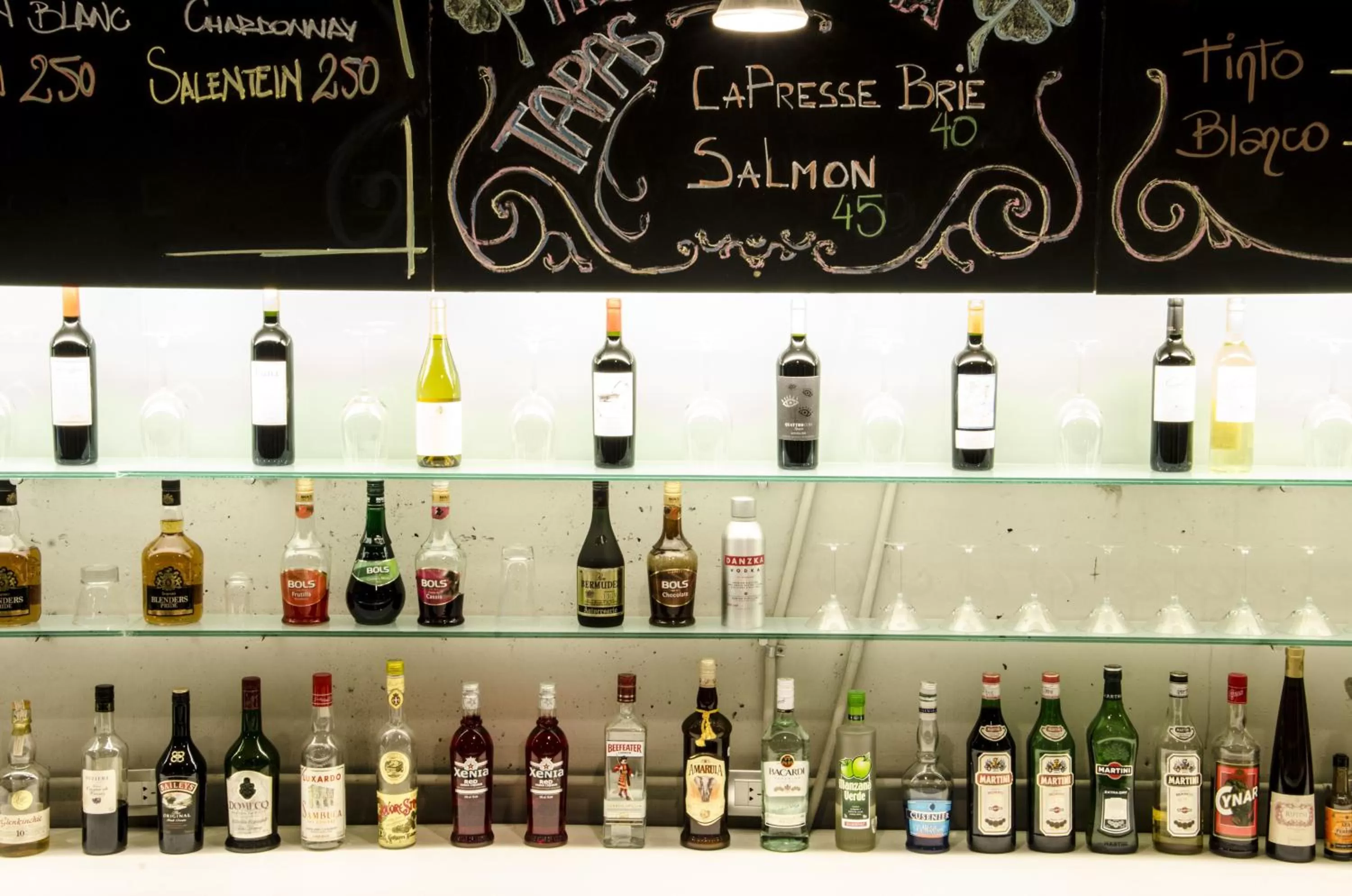 Lounge or bar in Design cE - Hotel Boutique de Diseño