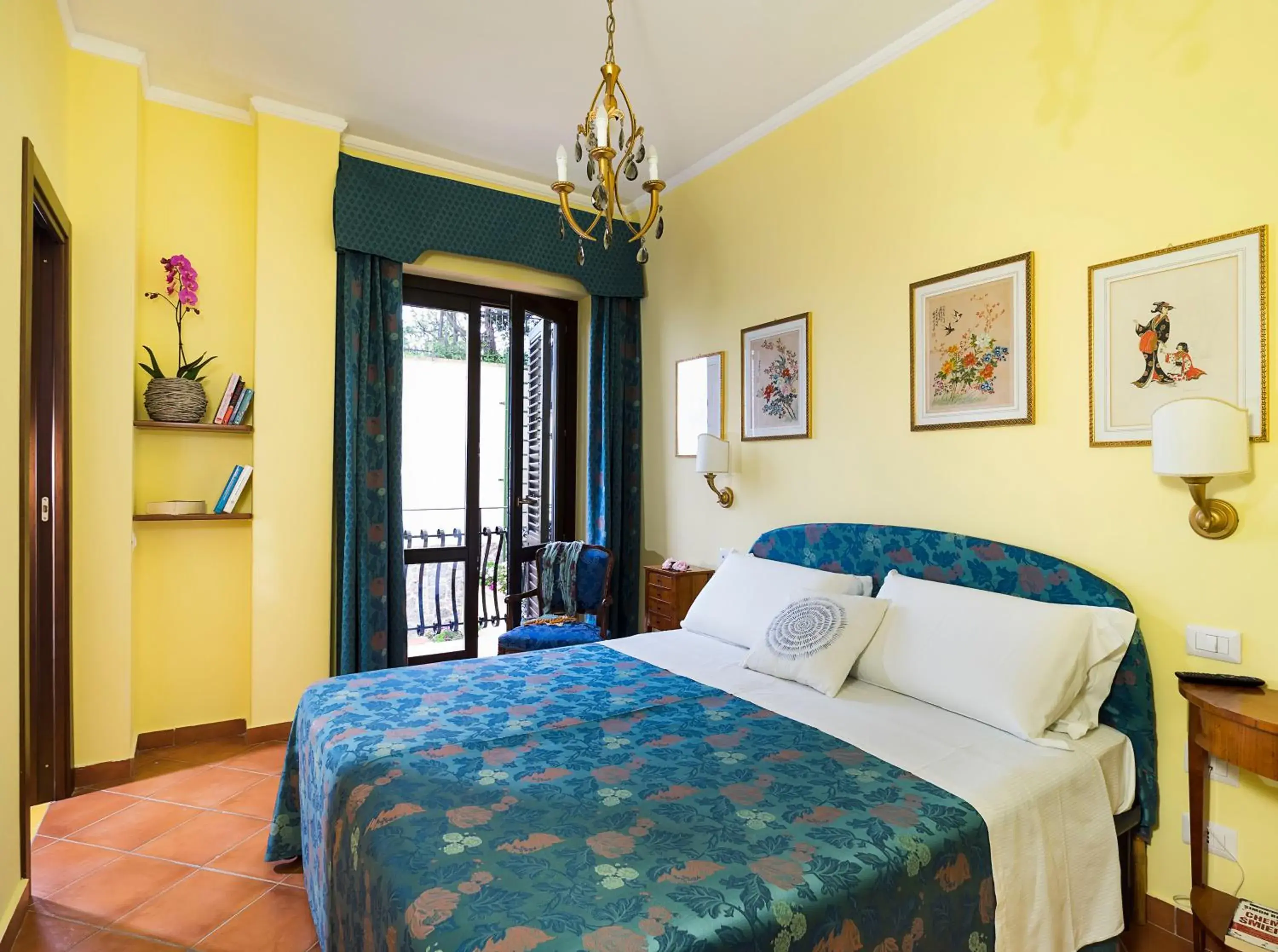 Two Connecting Double Room with Side Sea View in Hotel Sirius Two Connecting Double Room with Side Sea View in Hotel Sirius