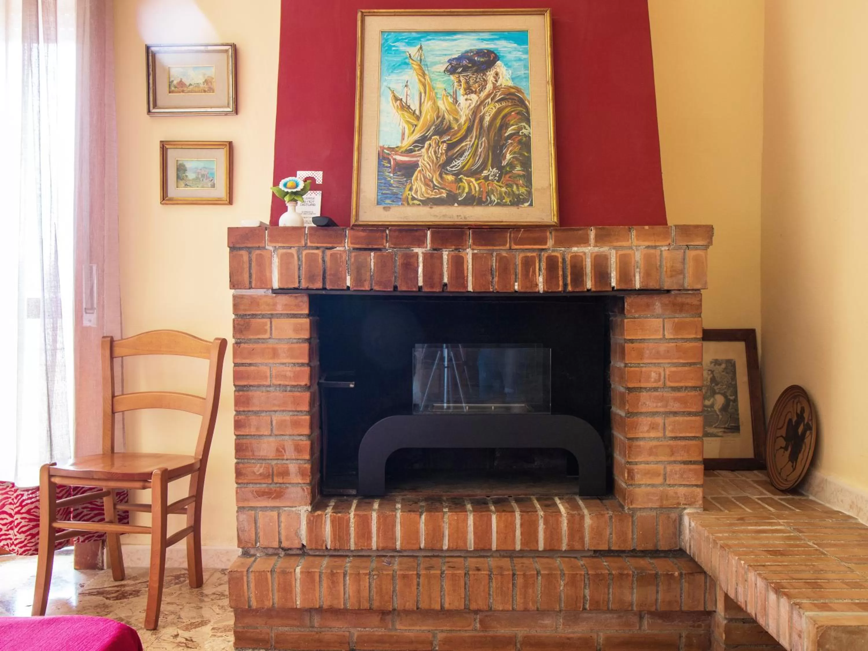 fireplace in Villa Nicodemo