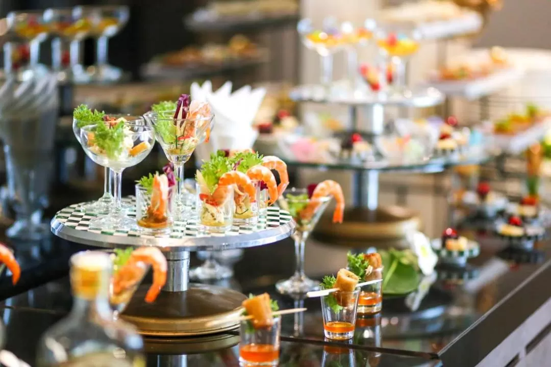 Food and drinks in Furama Silom Hotel