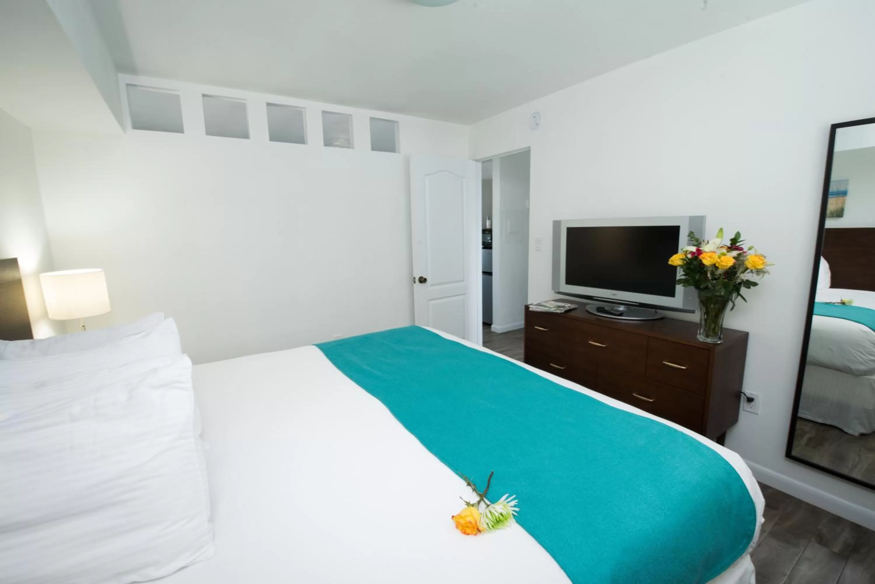 Bedroom, Bed in Regency Inn & Suites Sarasota