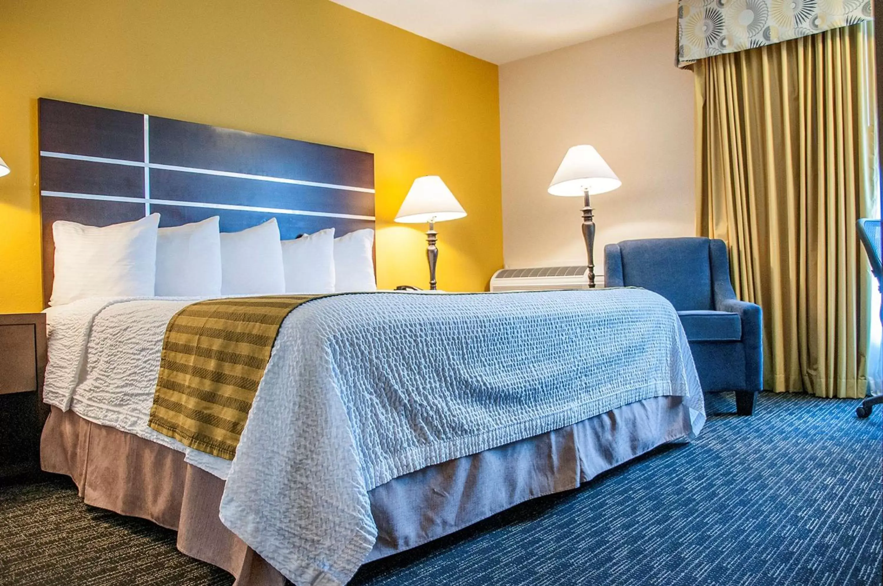 King Room - Non-Smoking in Best Western Village Inn King Room - Non-Smoking in Best Western Village Inn