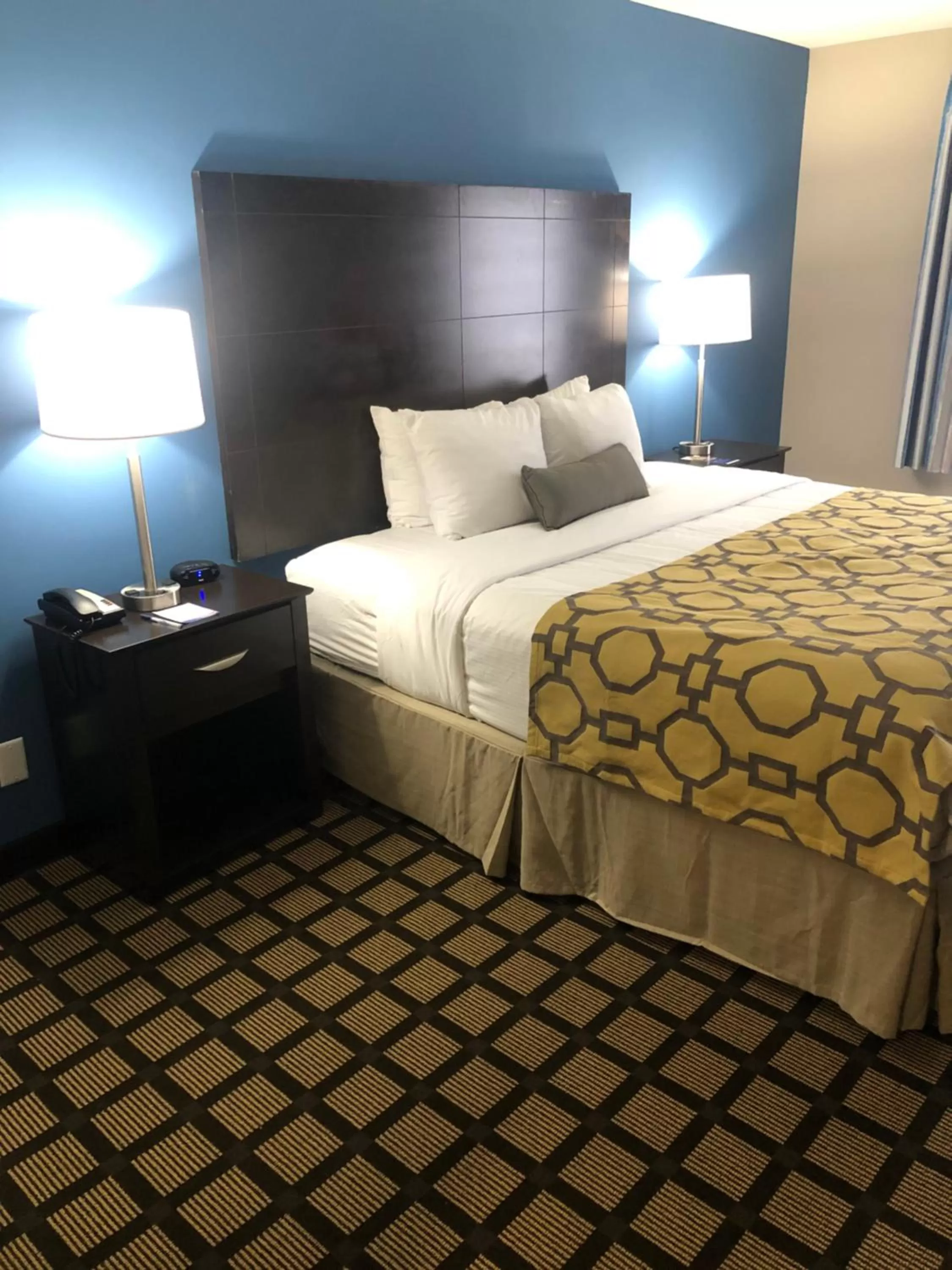 Bed in Baymont by Wyndham Latham Albany Airport