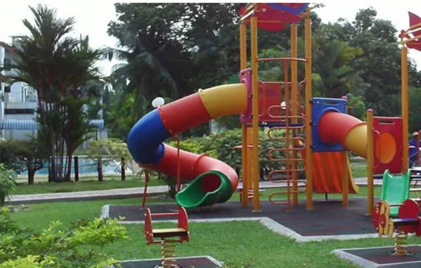 Children play ground in De Rhu Beach Resort