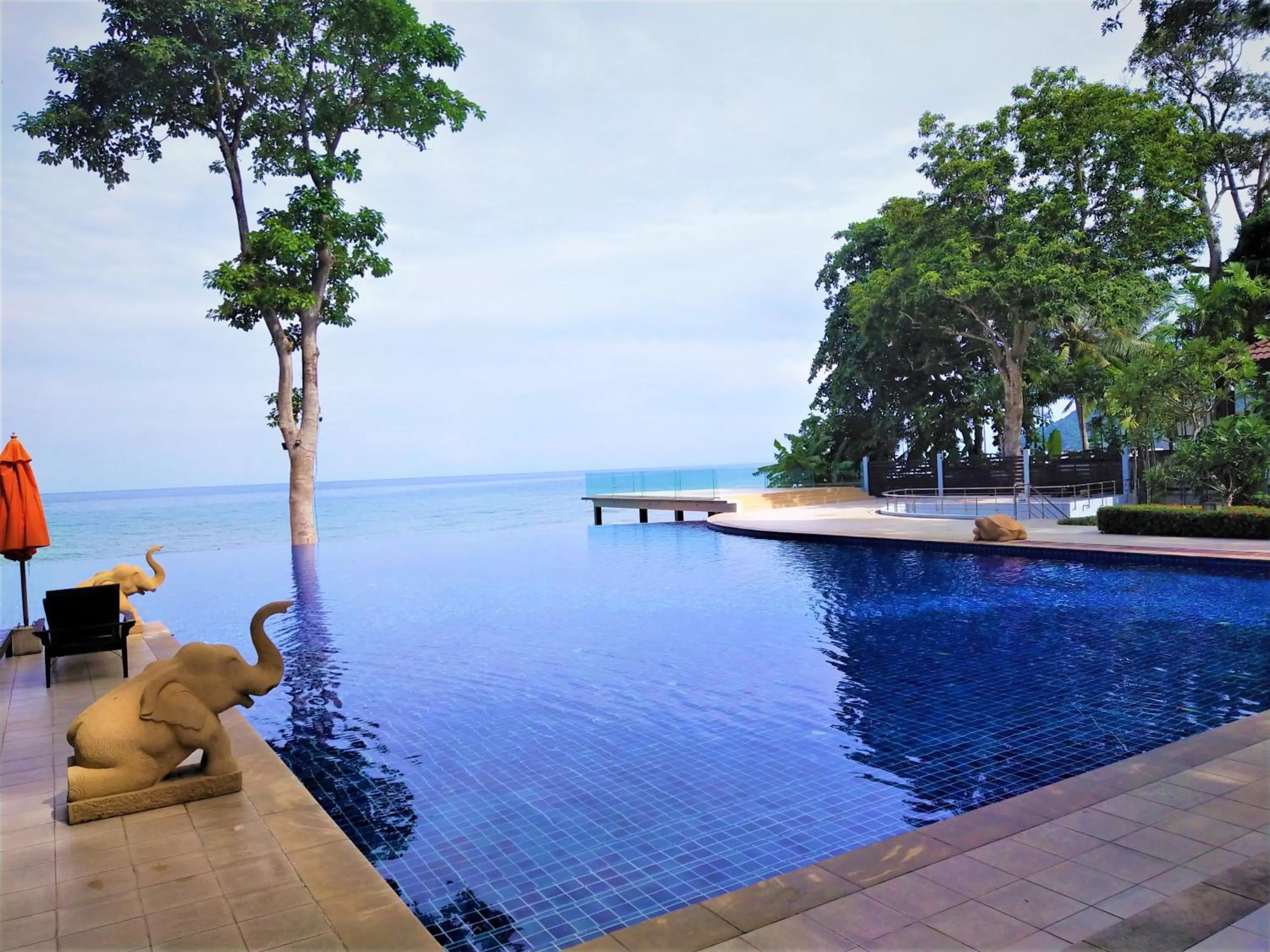 Pool view in Chang Buri Resort & Koh Chang Hillside
