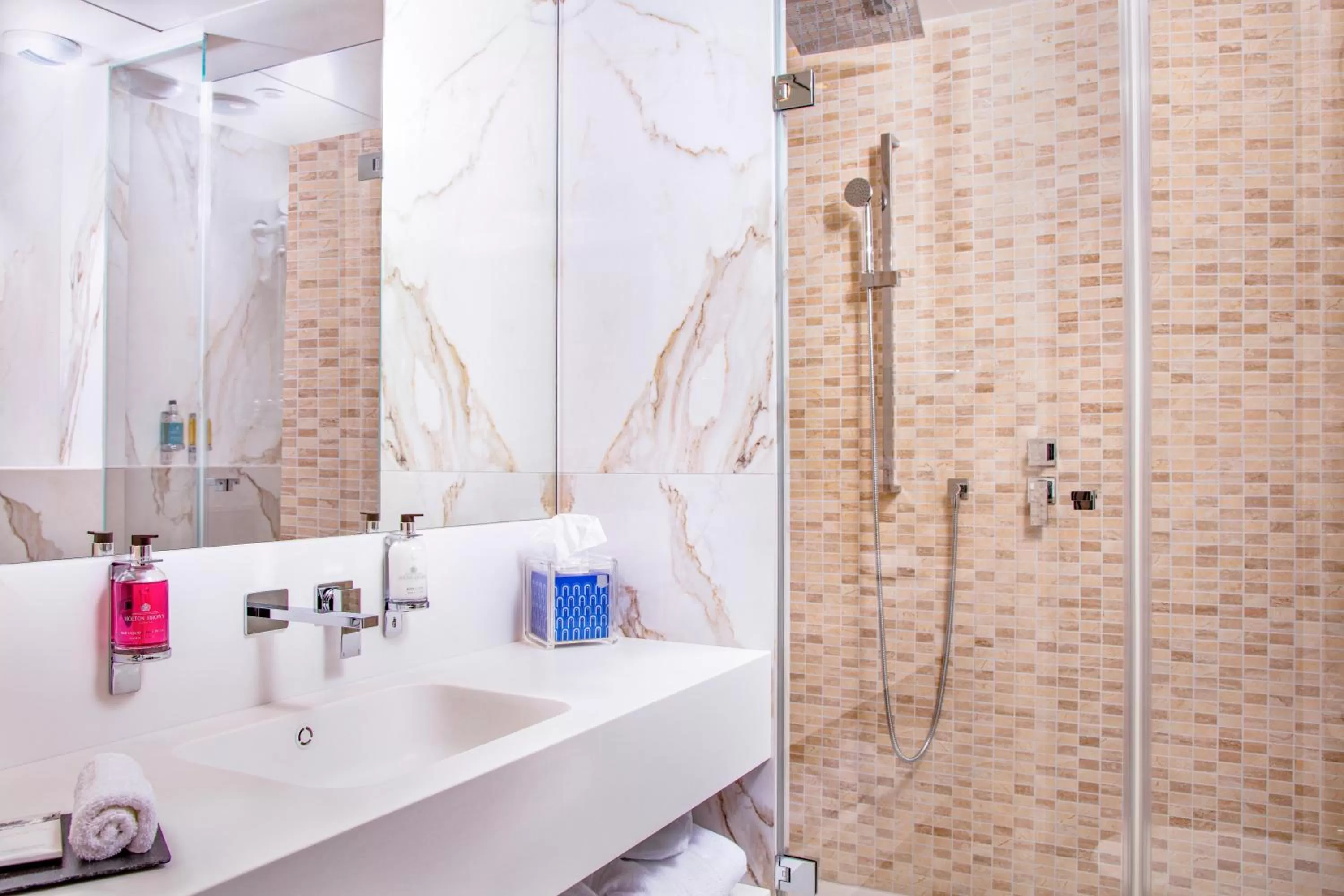 Bathroom in Hotel Bristol