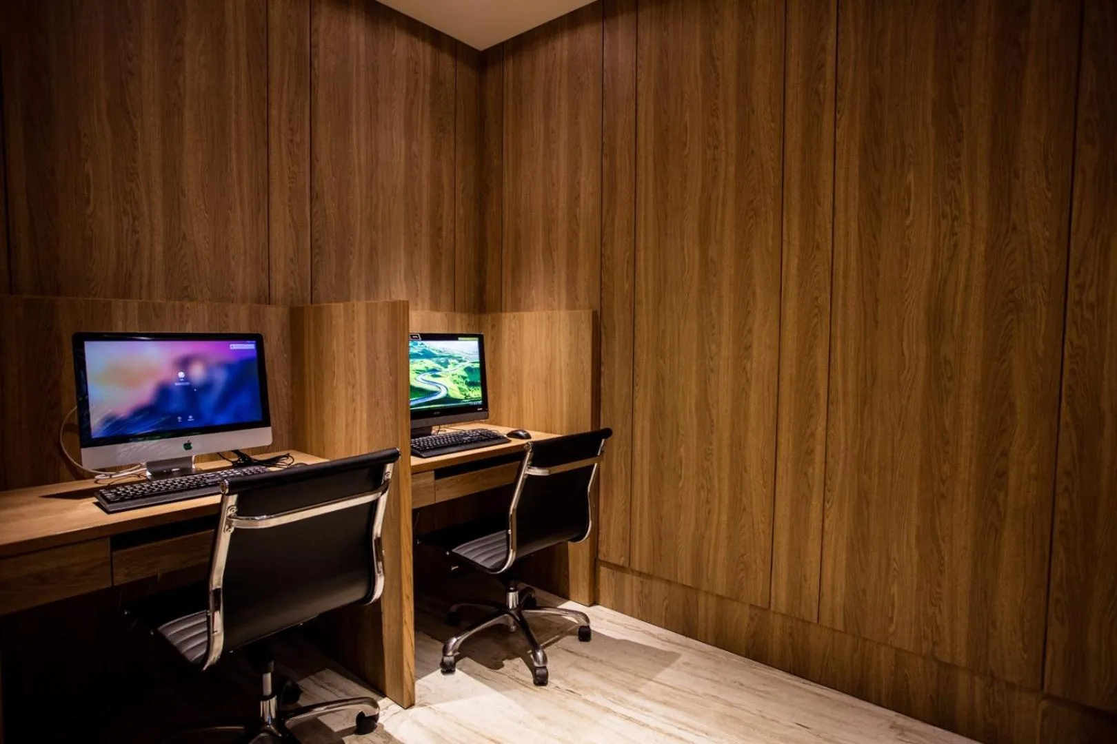 Business facilities in Fullon Hotel Taoyuan Airport Access MRT A8