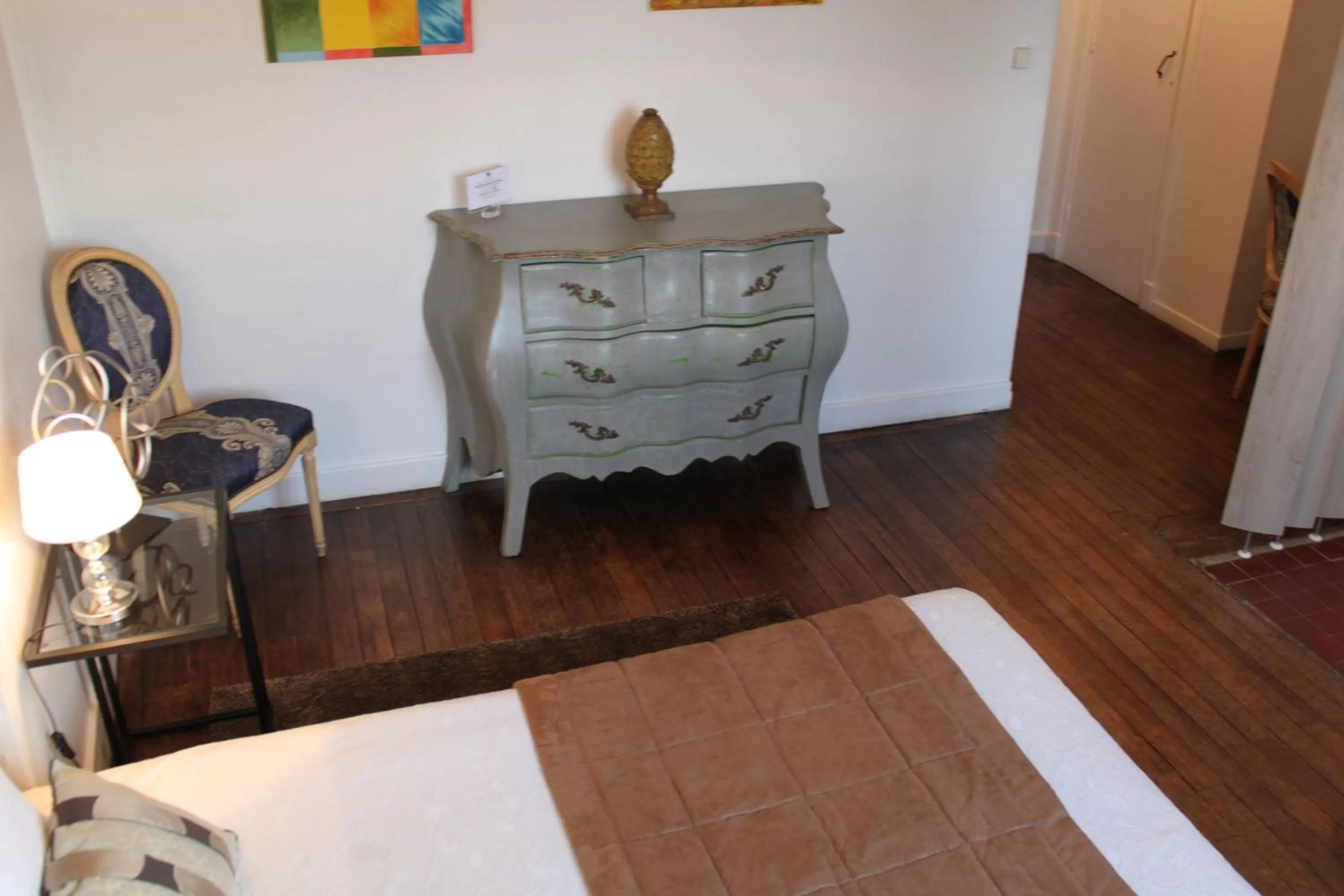 Bed in Résidence et Chambres d'Hôtes de La Porte d'Arras