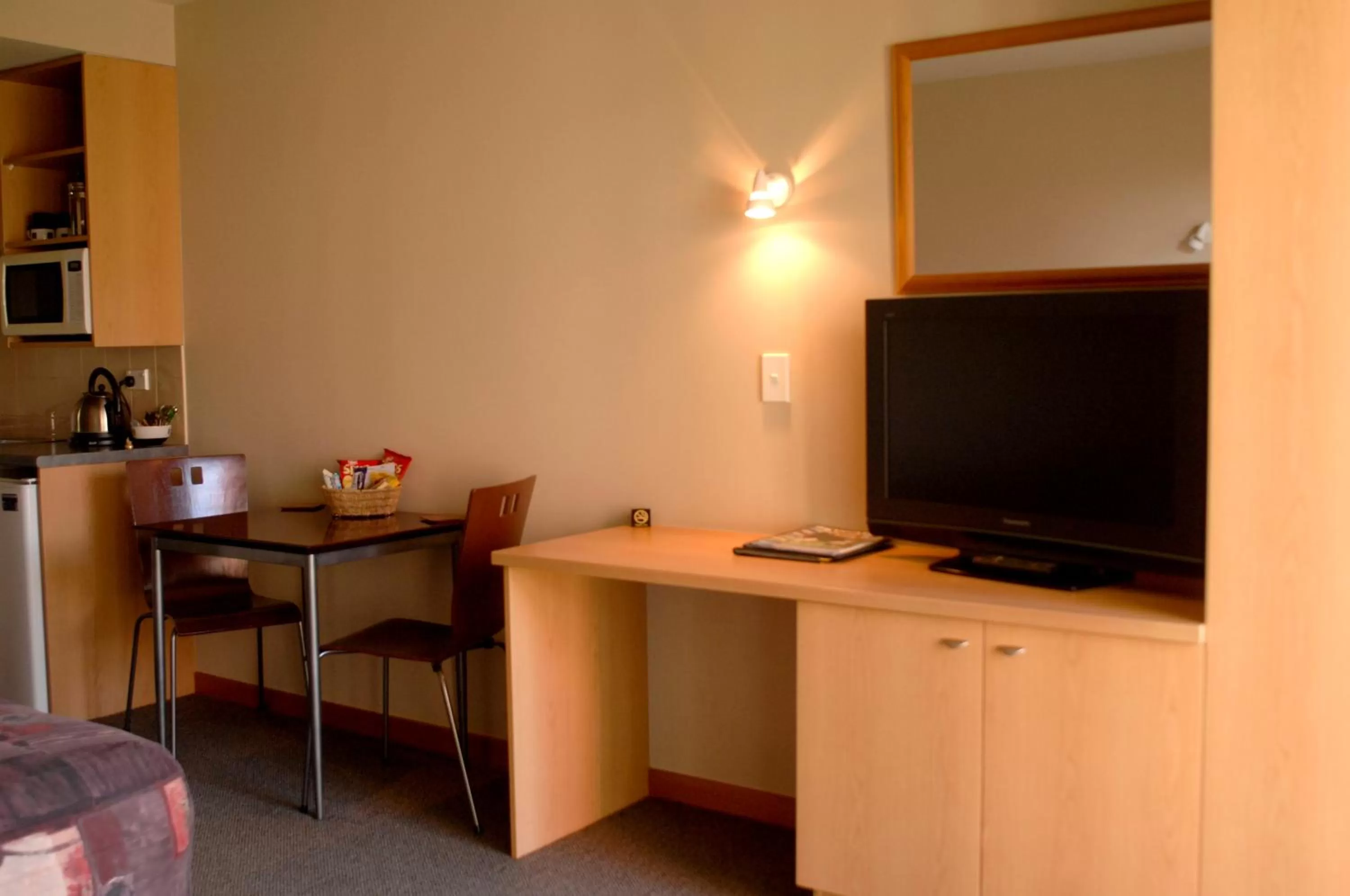 TV/Entertainment Center in 295 on Tay Motel