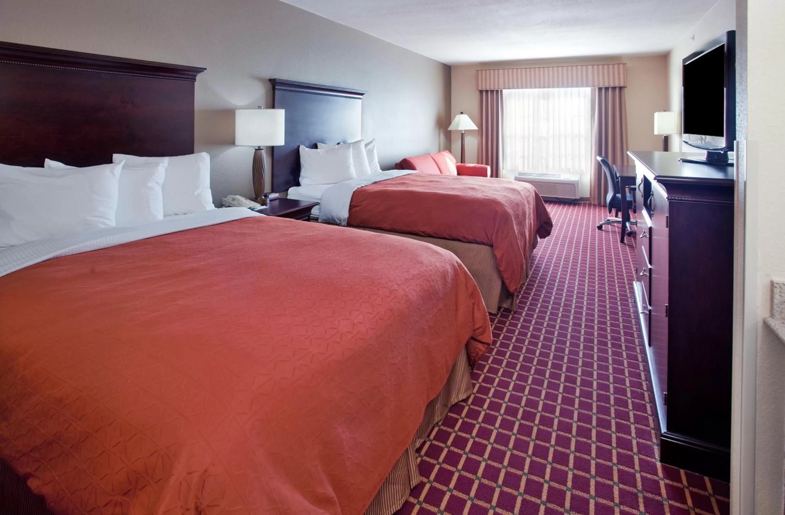 Photo of the whole room, Bed in Country Inn & Suites by Radisson, Columbia, SC