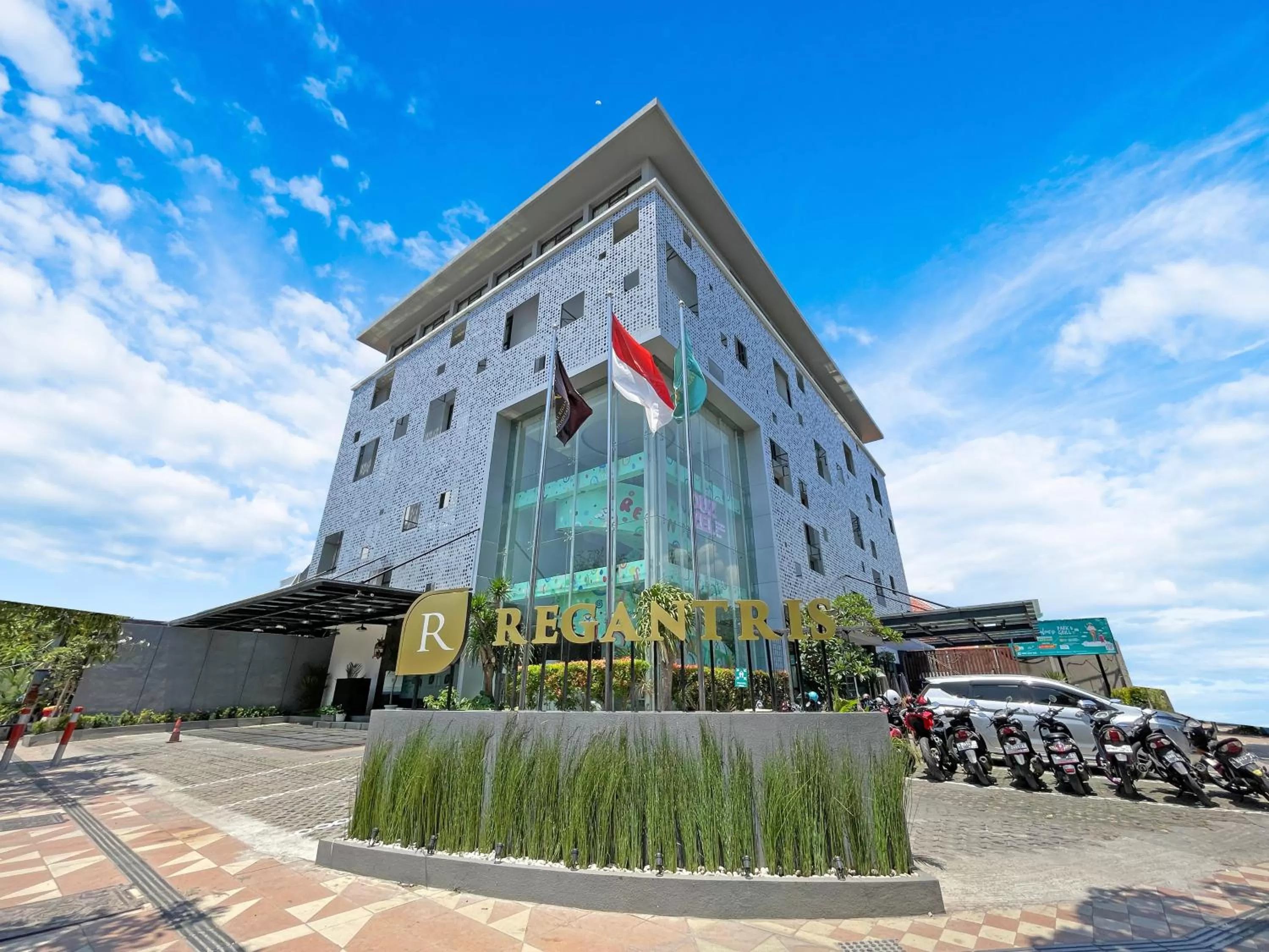 Property building in Regantris Surabaya