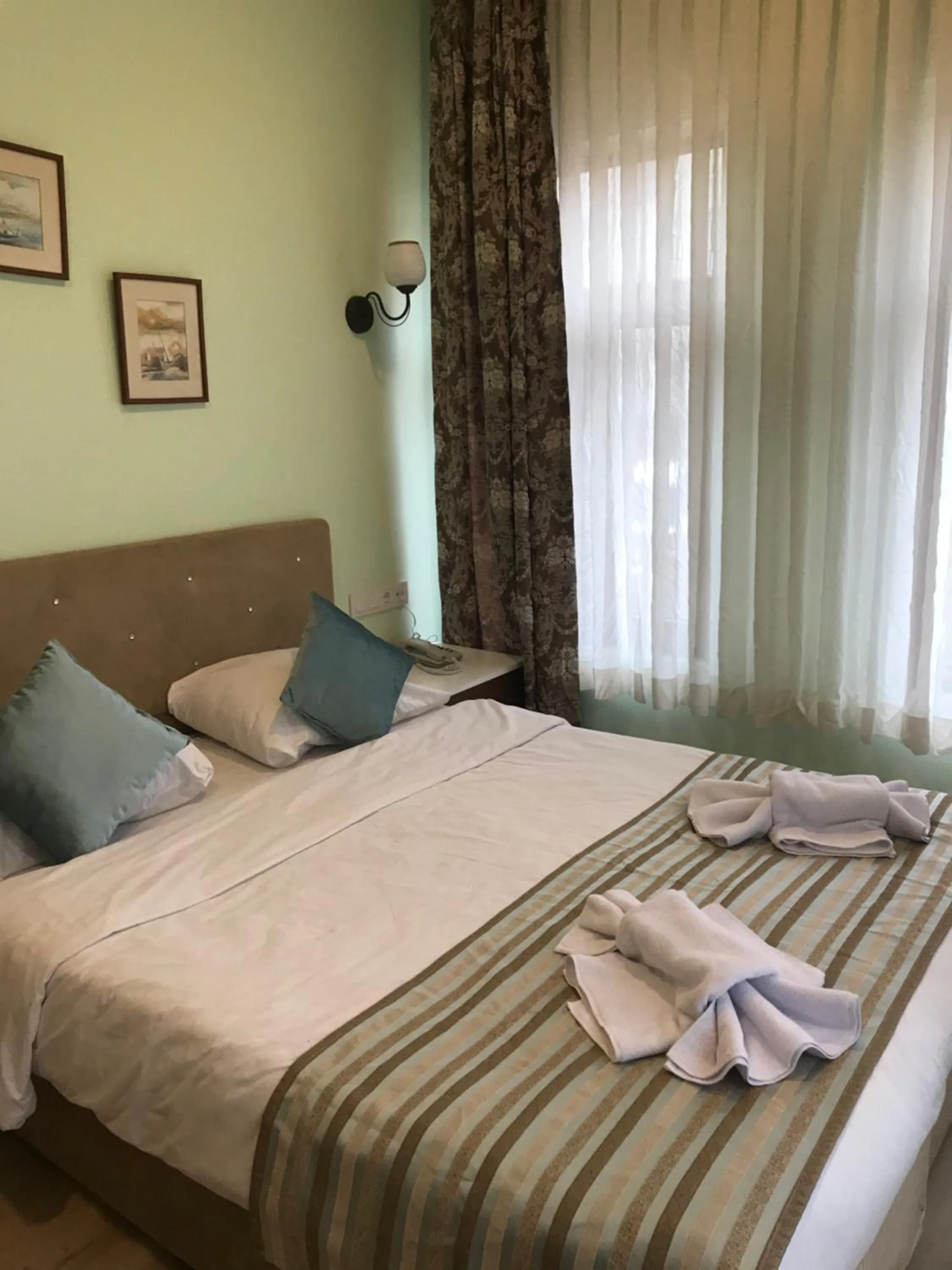 Photo of the whole room in Historial Hotel