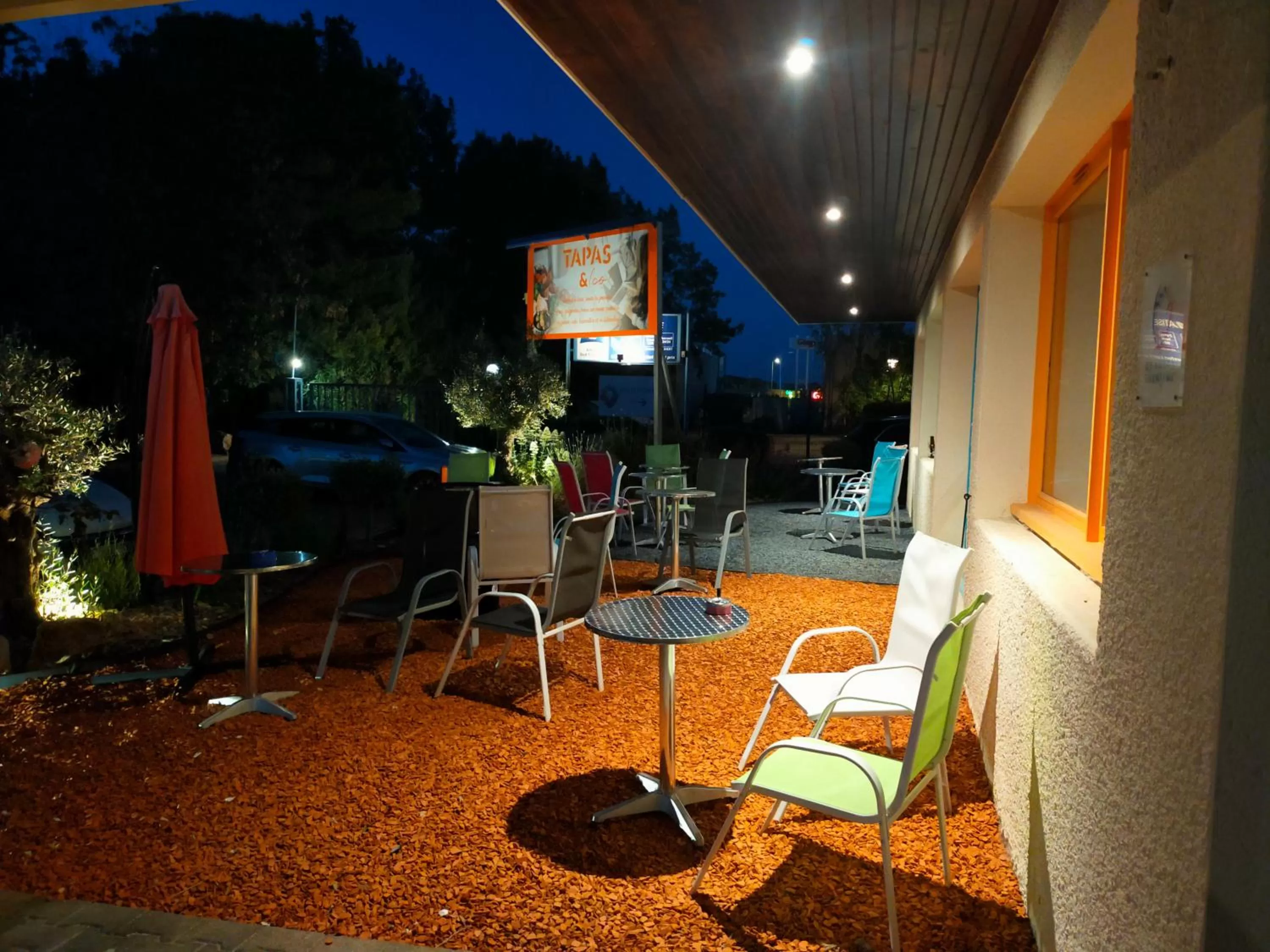 Property building in Urban Style Arl HOTEL