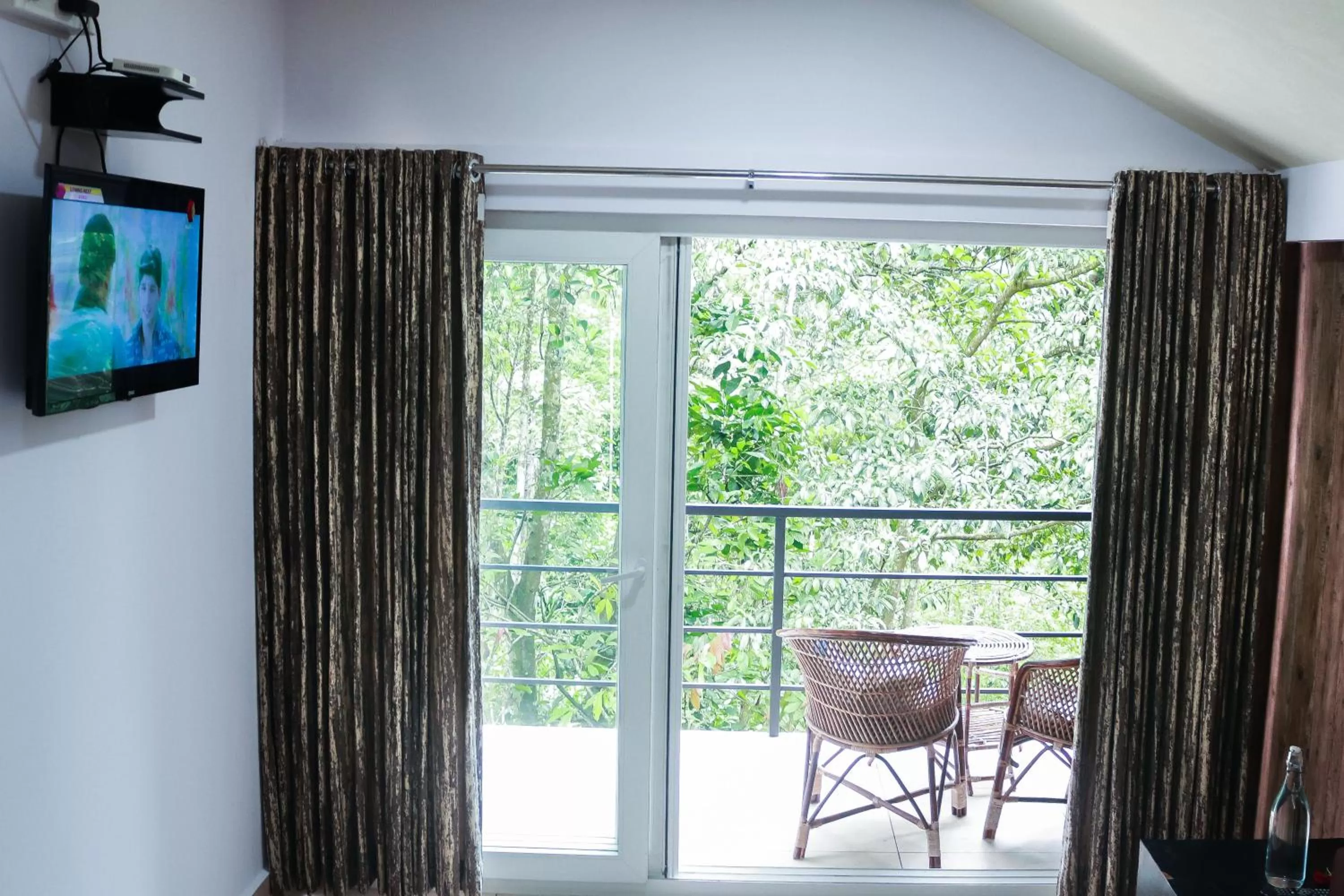 TV and multimedia in Edens Munnar