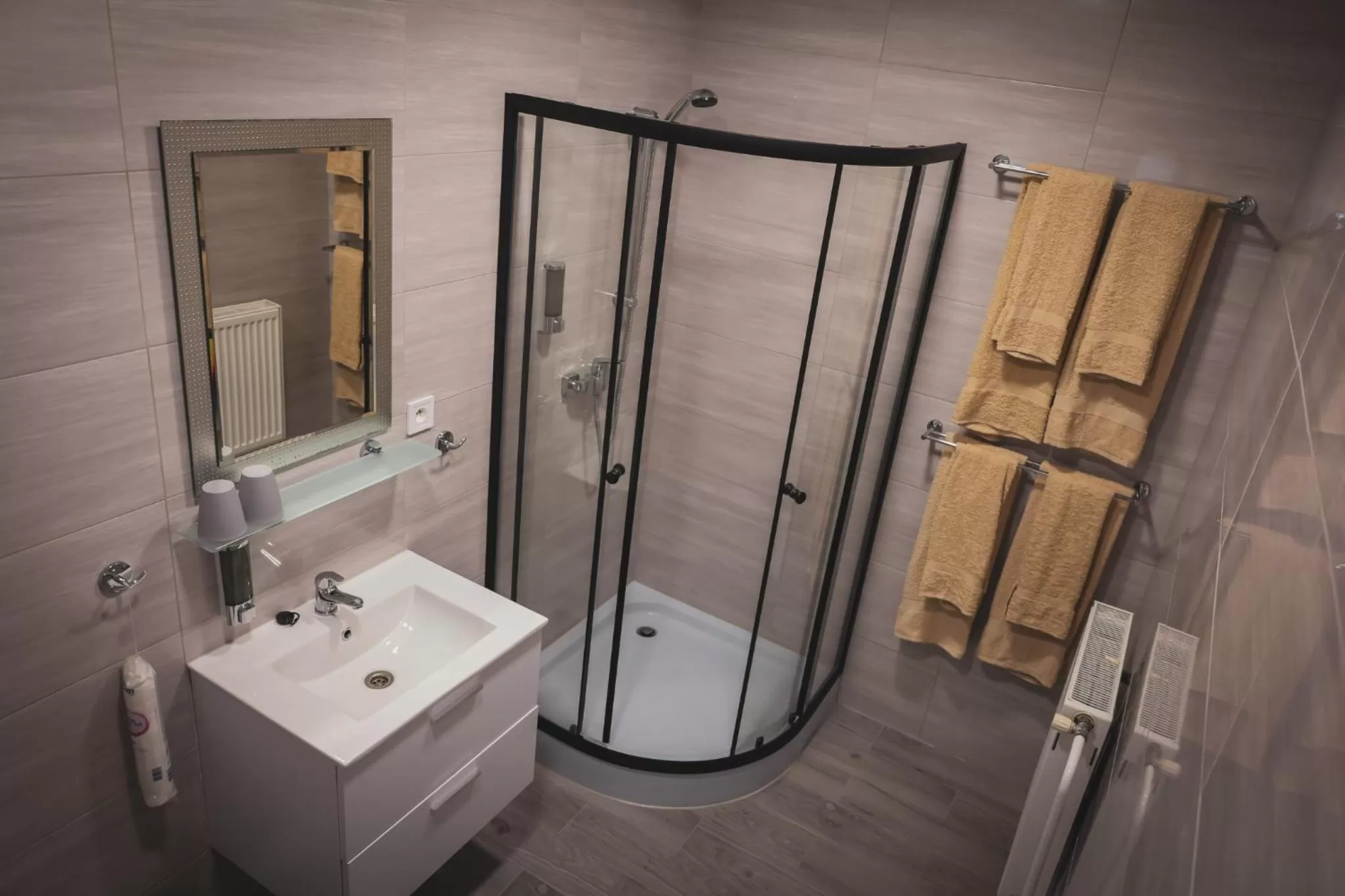 Bathroom in Hotel Apartment Faraon