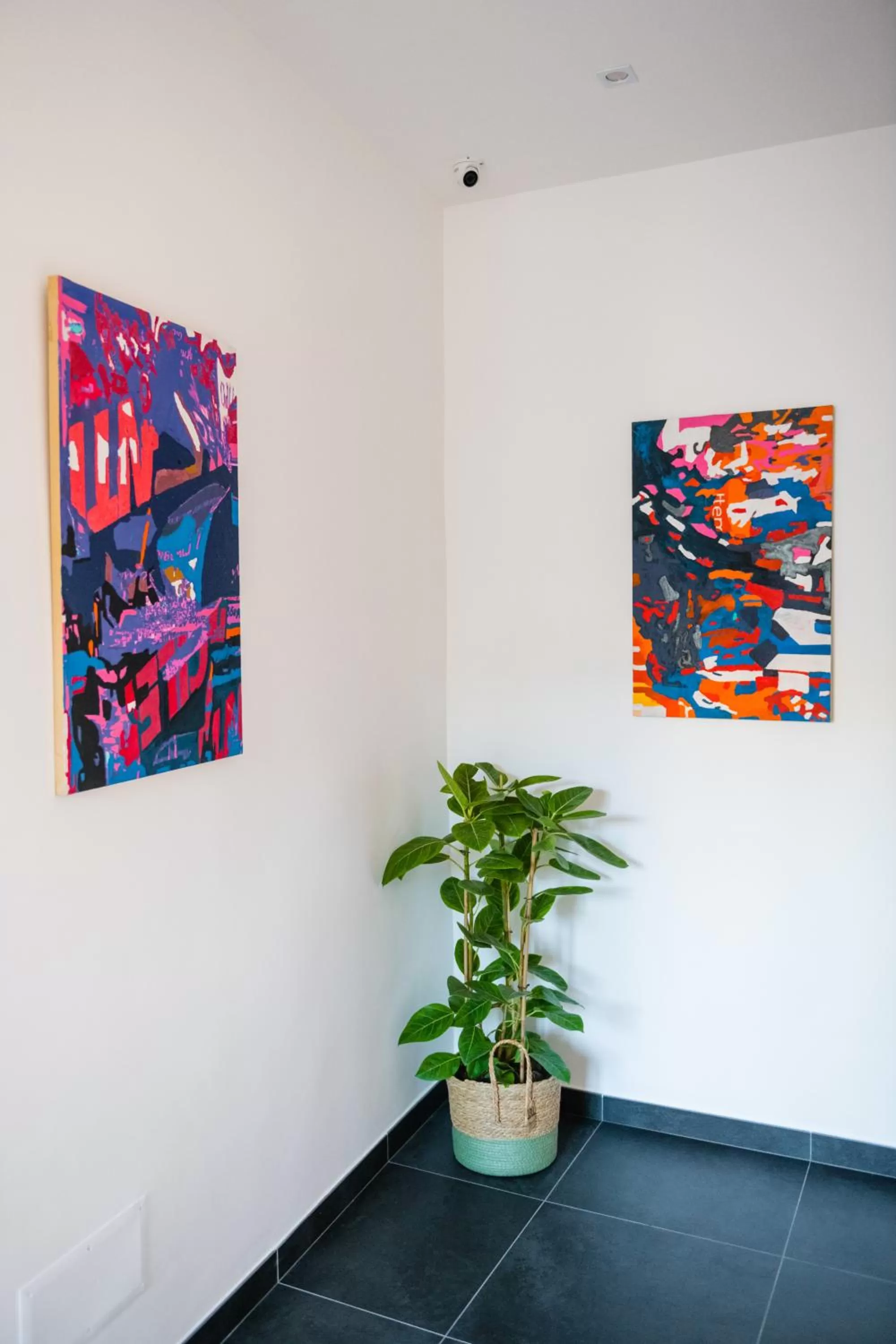 Decorative detail in Le Porte di Partenope