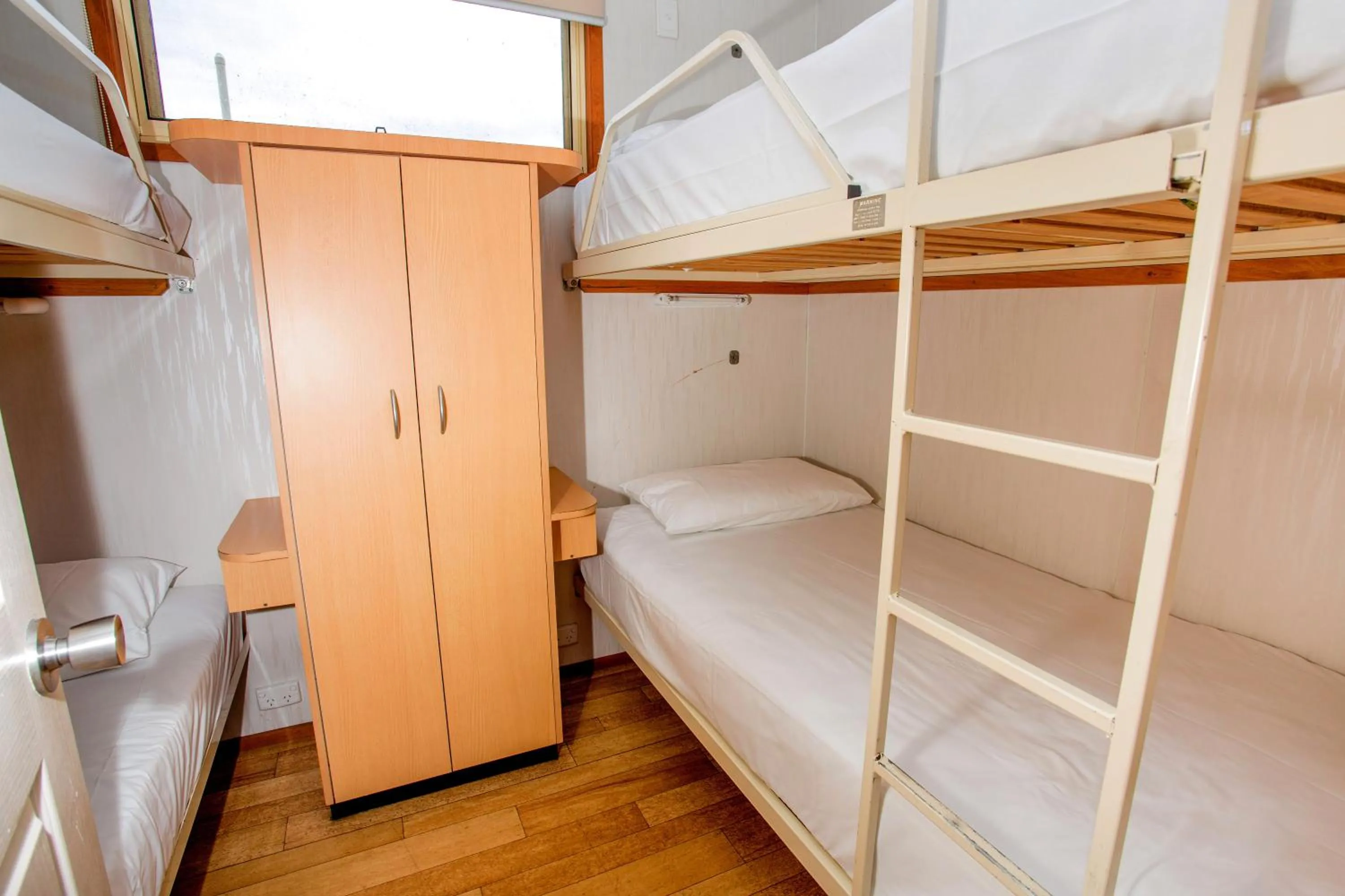 Bedroom, Bed in Discovery Parks - Geelong