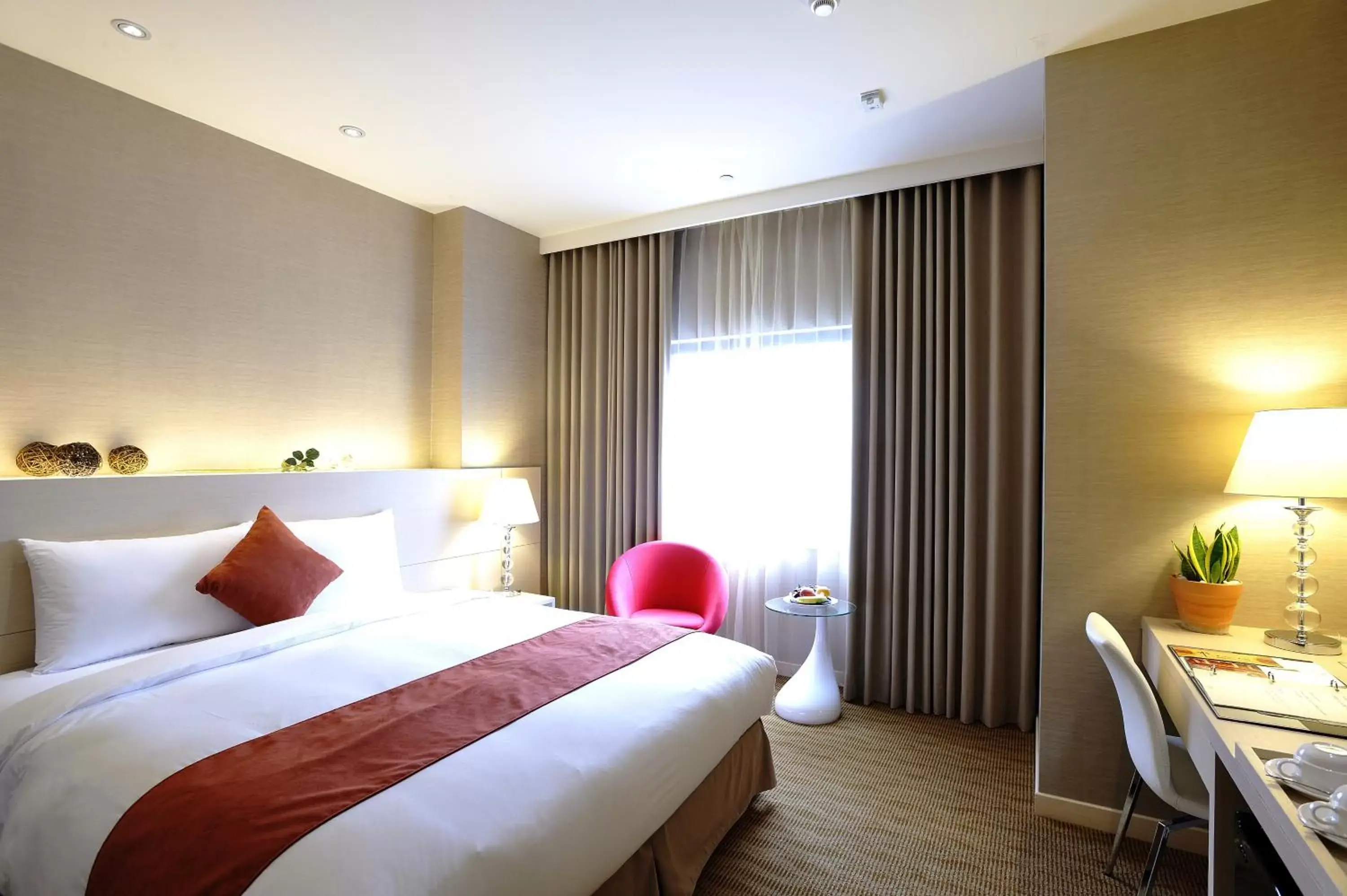 Deluxe Double Room in Hotel Riverview Taipei Deluxe Double Room in Hotel Riverview Taipei