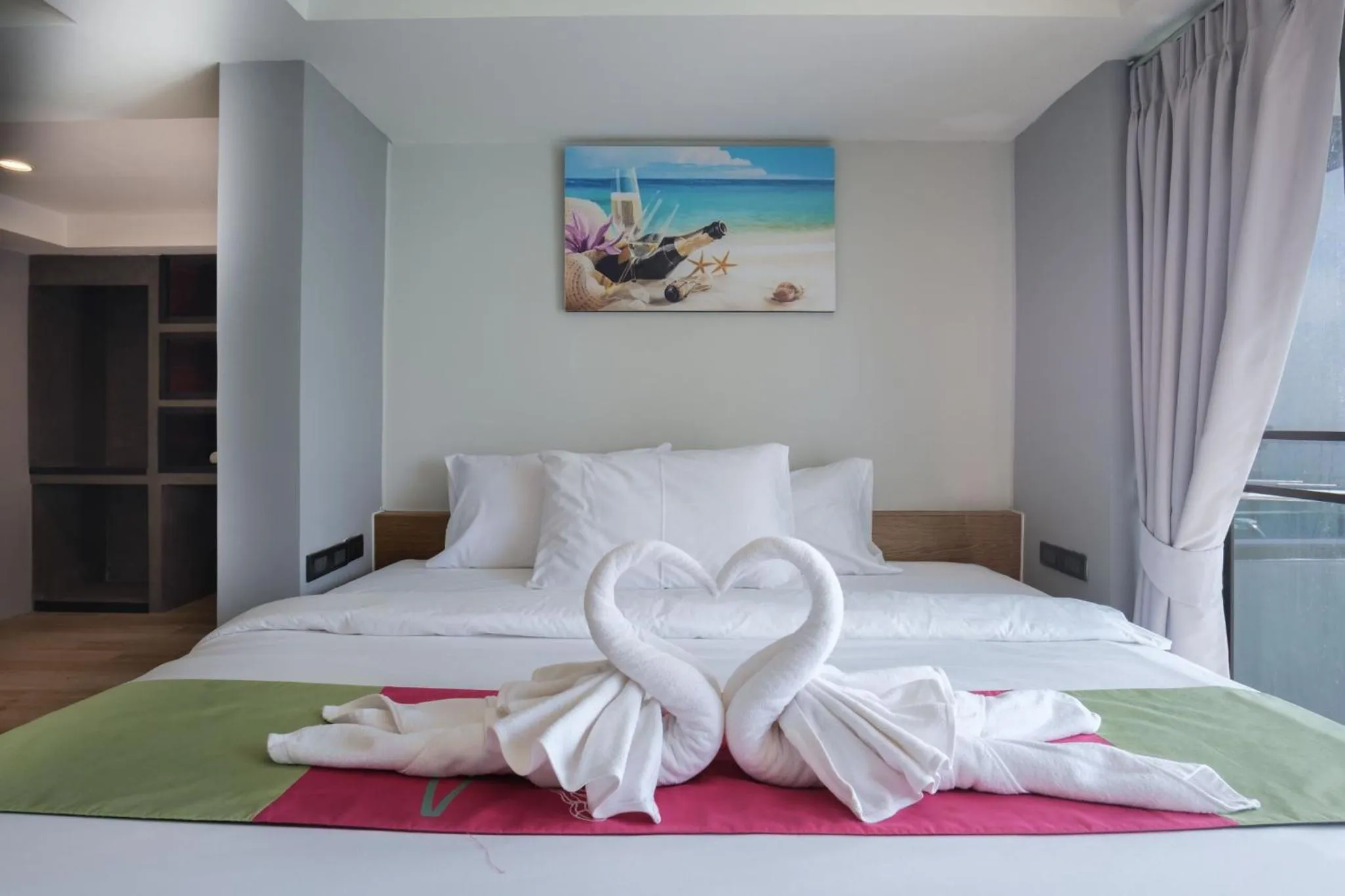 Bed in Cliff Lanta Suite-Koh Lanta Krabi