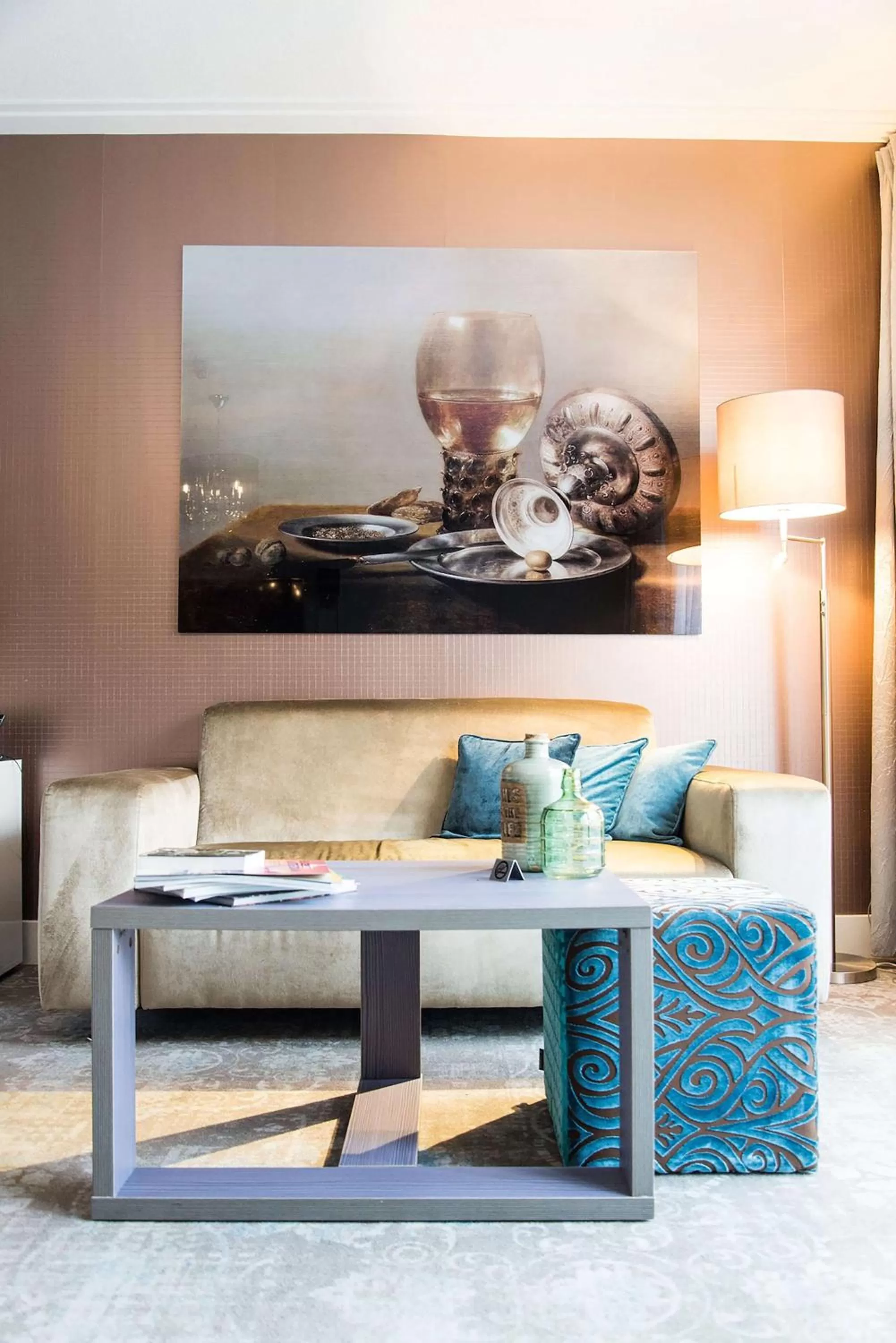 Photo of the whole room, Seating Area in Luxury Suites Amsterdam