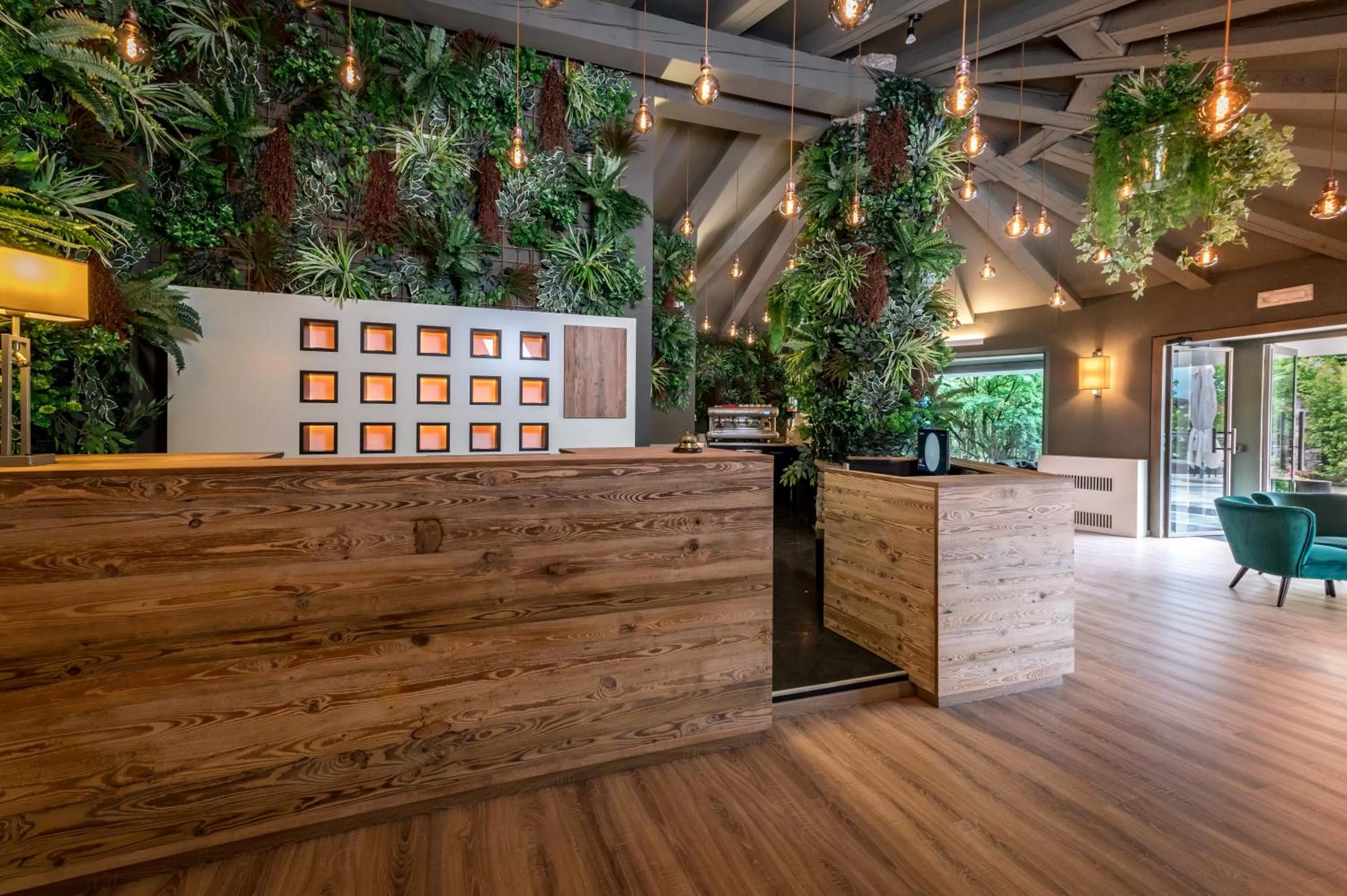 Seating area in Lake Hotel La Pieve