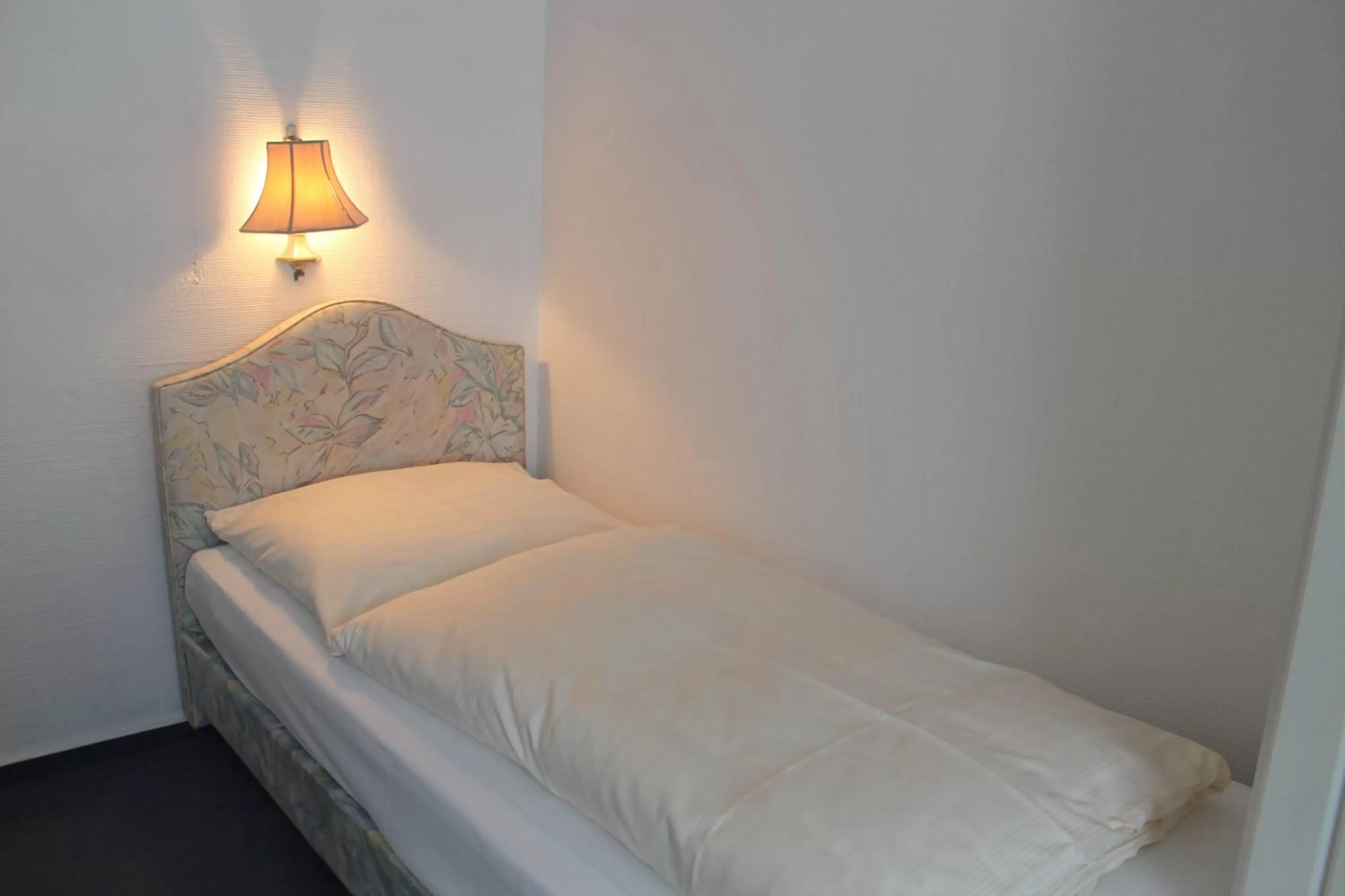 Bed in Centro Hotel Arde Köln City, Trademark Collection by Wyndham