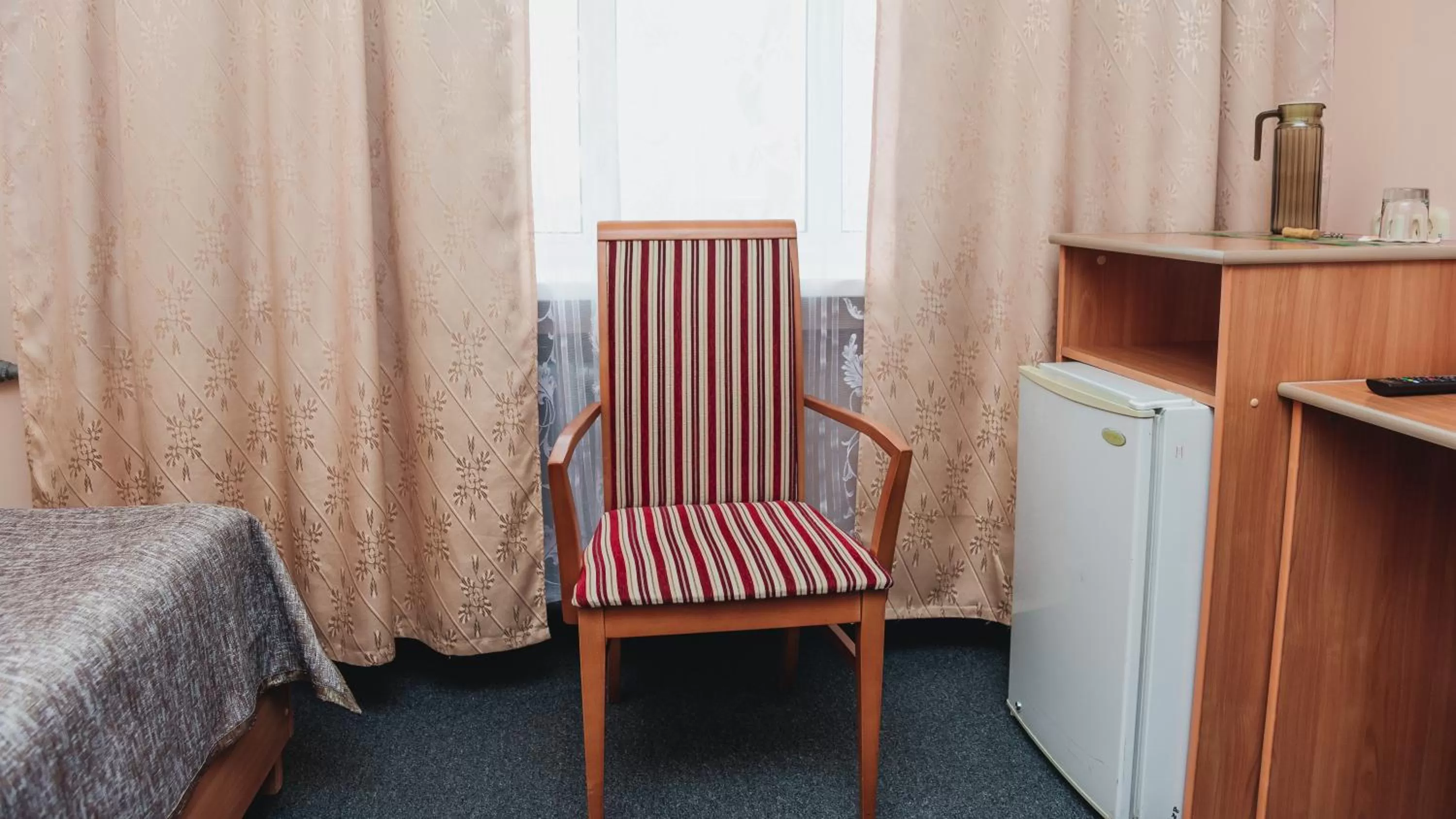 Photo of the whole room, Seating Area in Aktobe Hotel