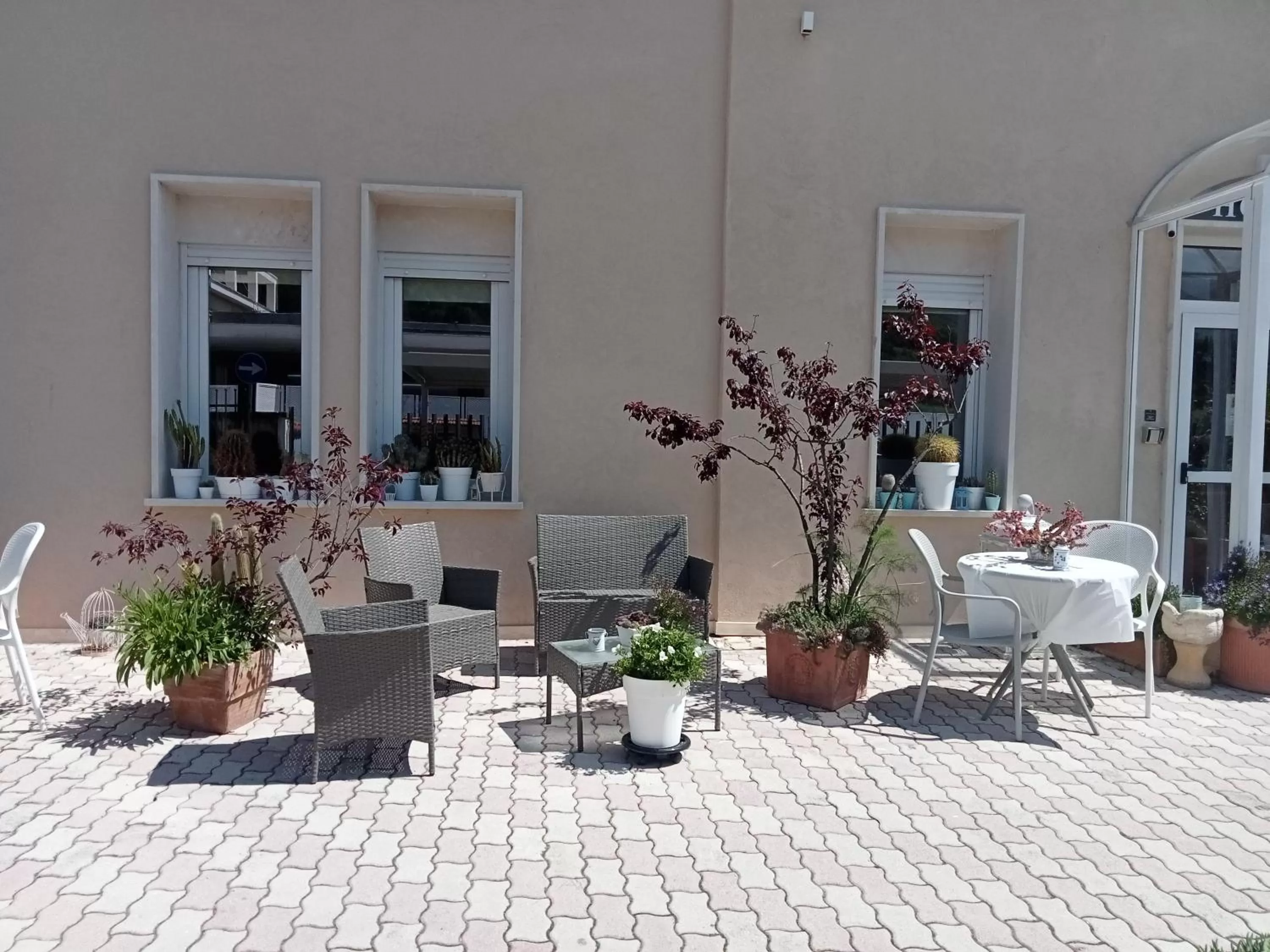 Patio in Hotel Porta Rivera