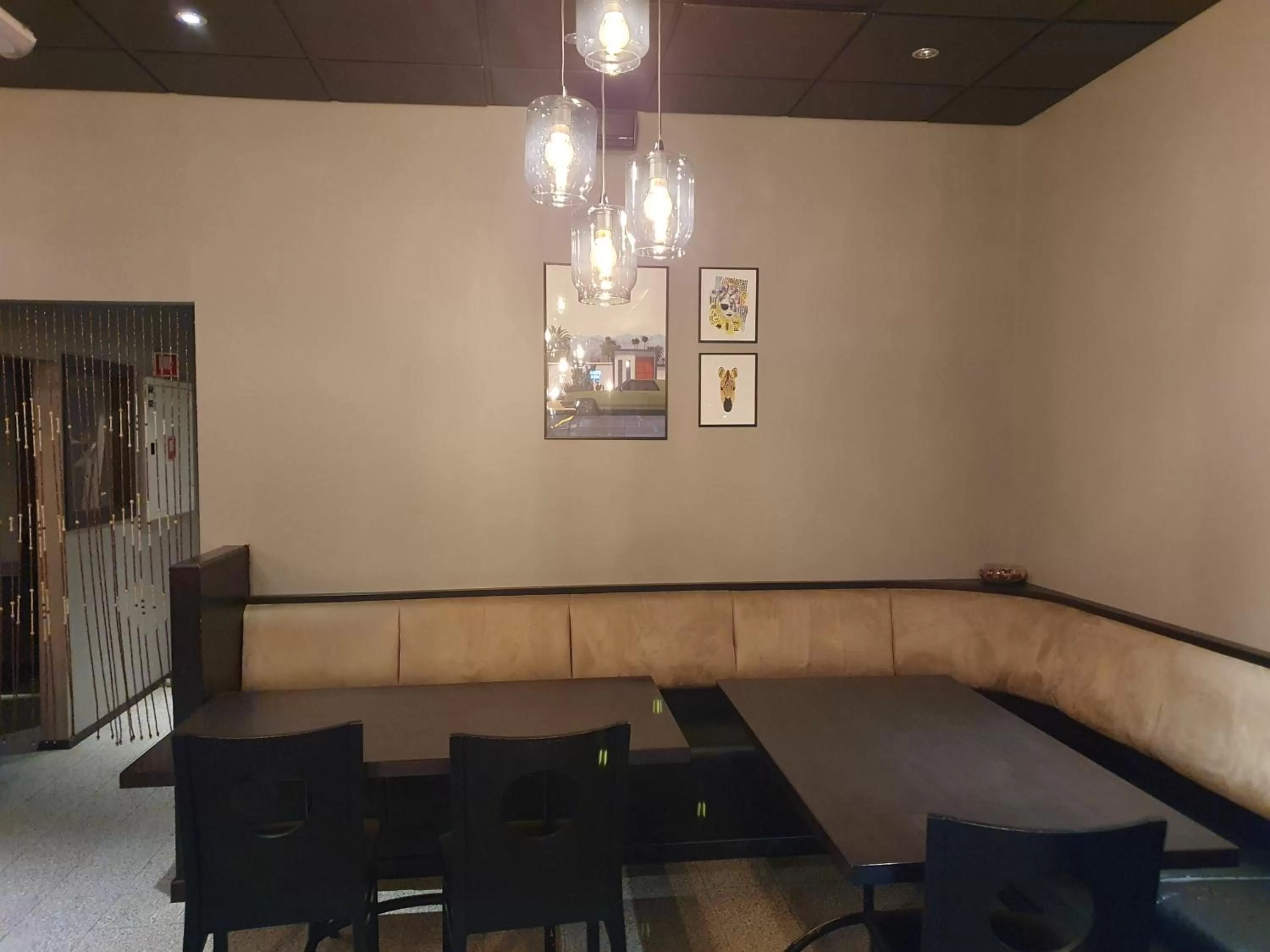 Restaurant/places to eat in Motell Svinesundparken