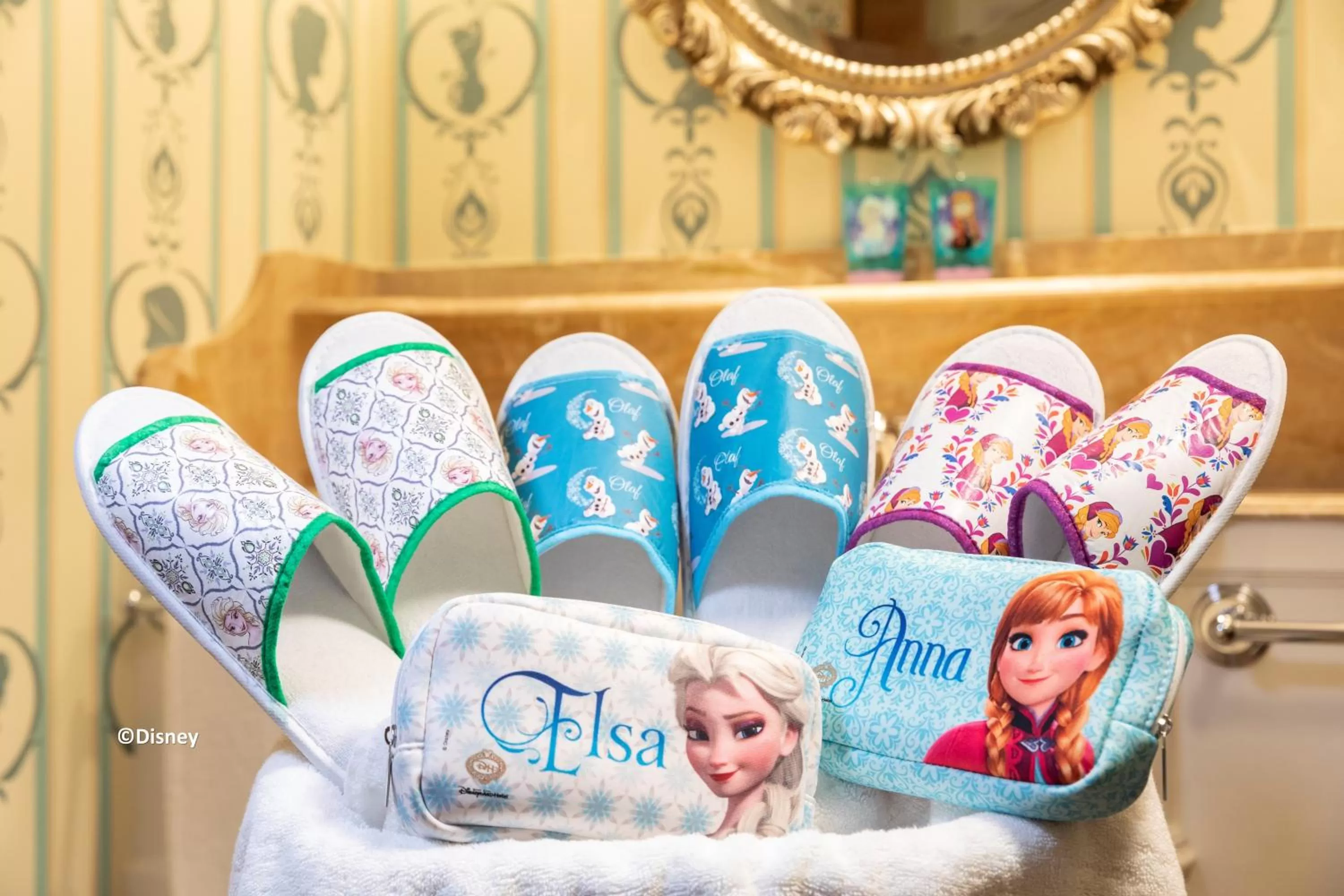 Bathroom in Hong Kong Disneyland Hotel