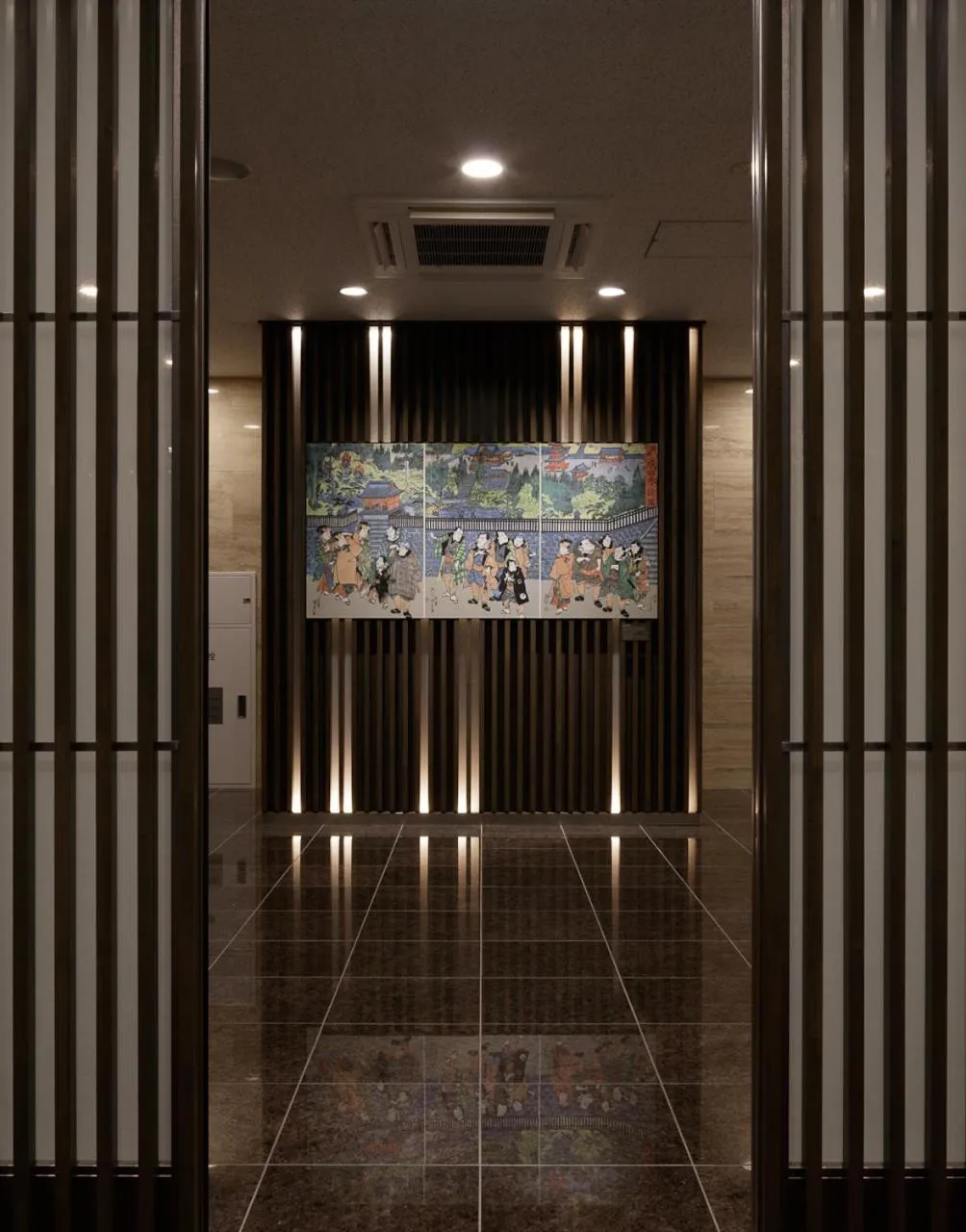 Facade/entrance in Center Hotel Narita2 R51