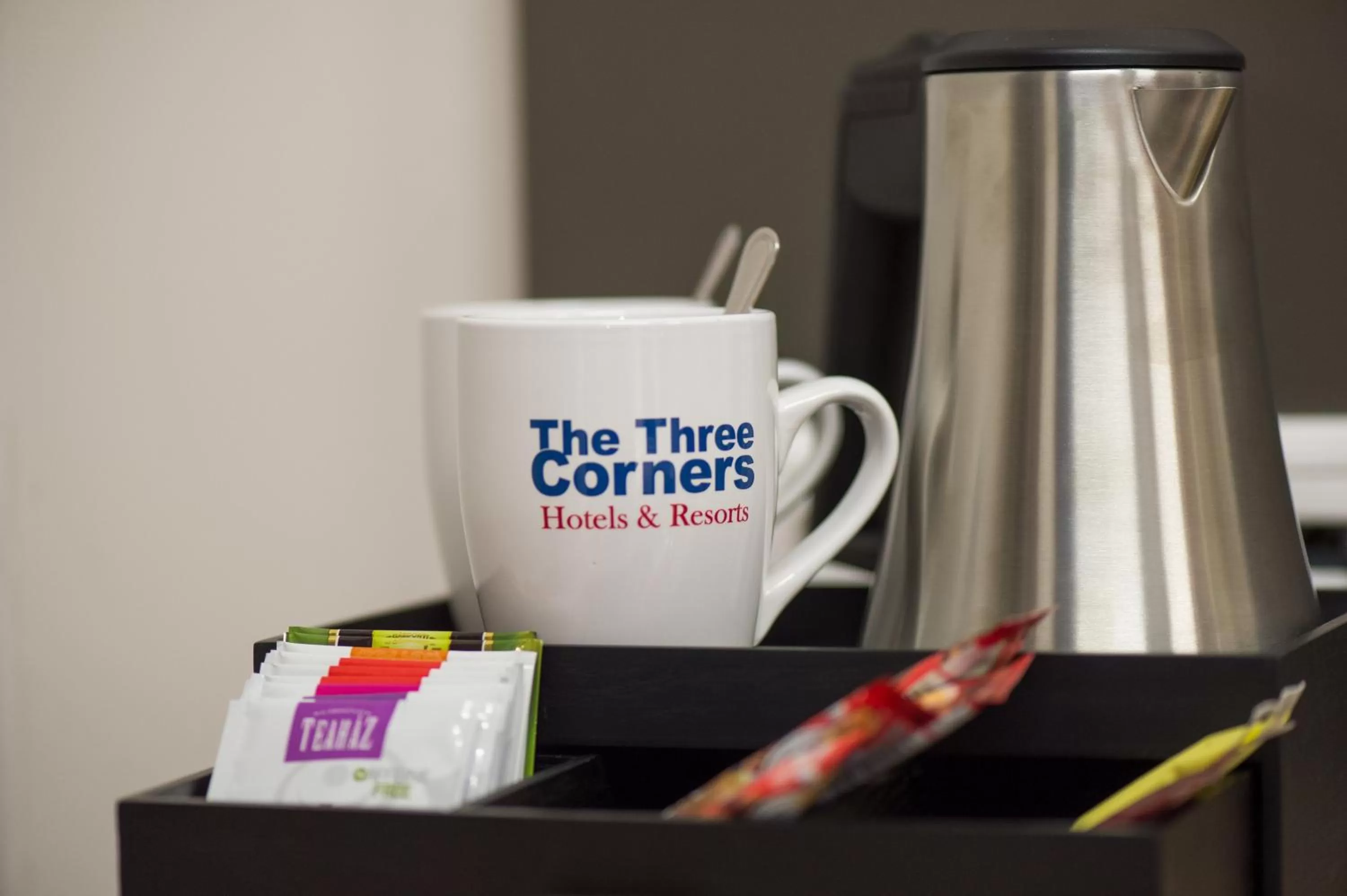 Coffee/tea facilities in Three Corners Lifestyle Hotel