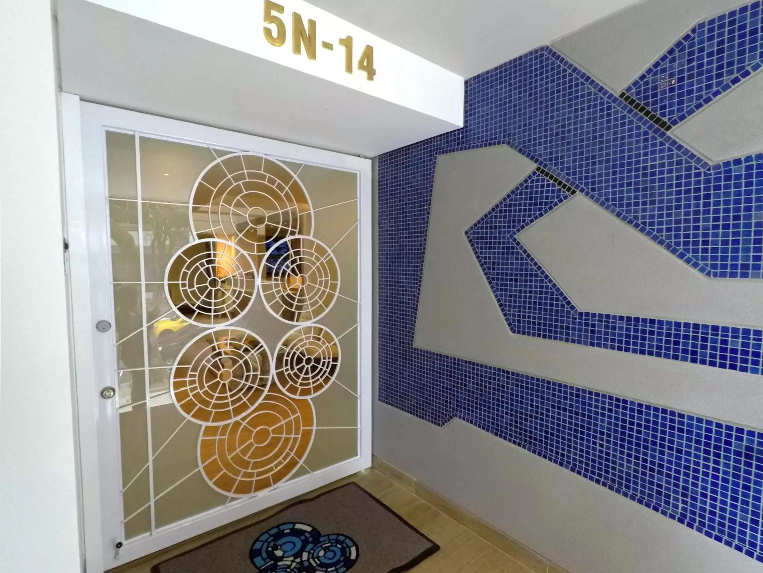 Facade/entrance in Park V