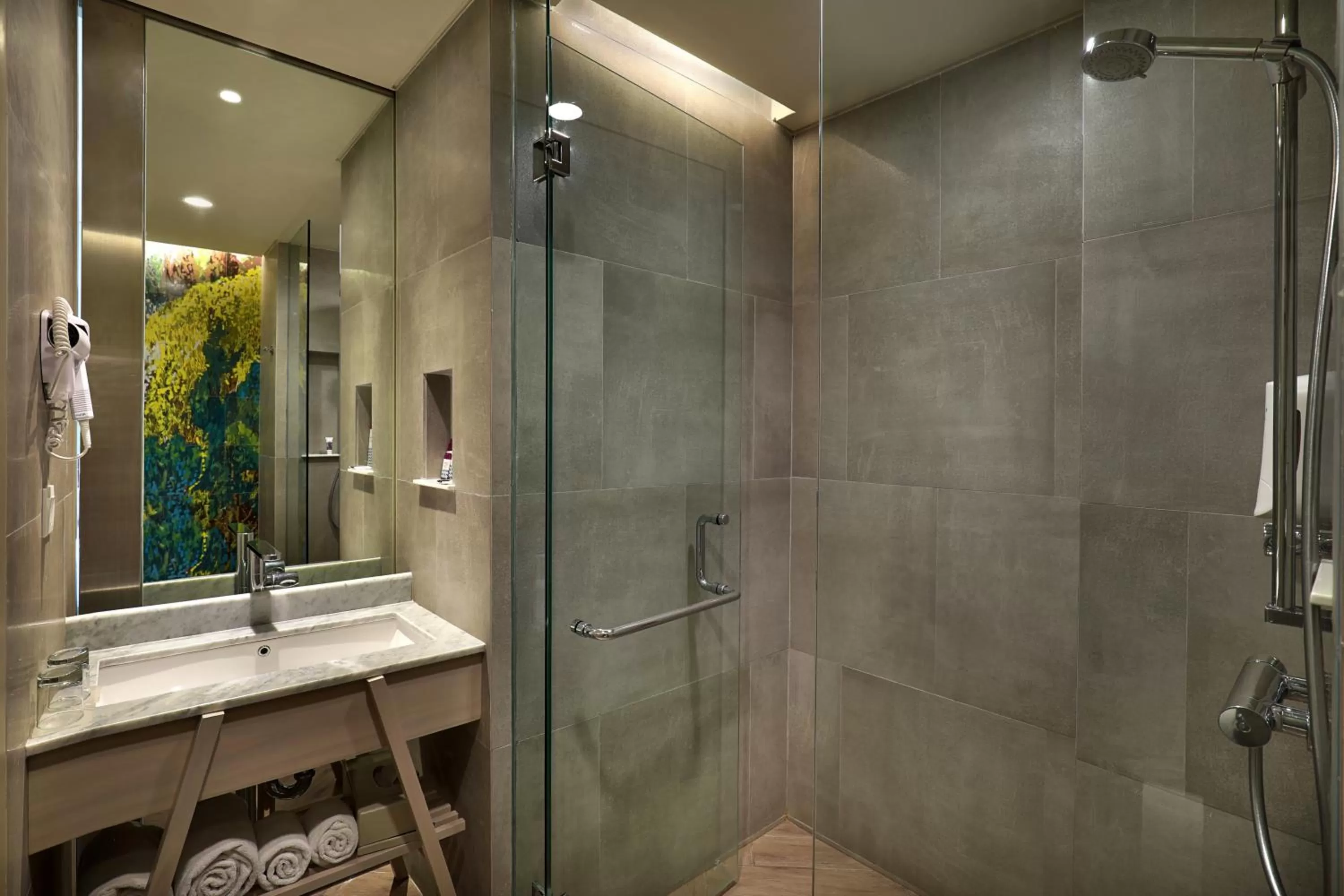 Shower in Mercure Kuta Bali