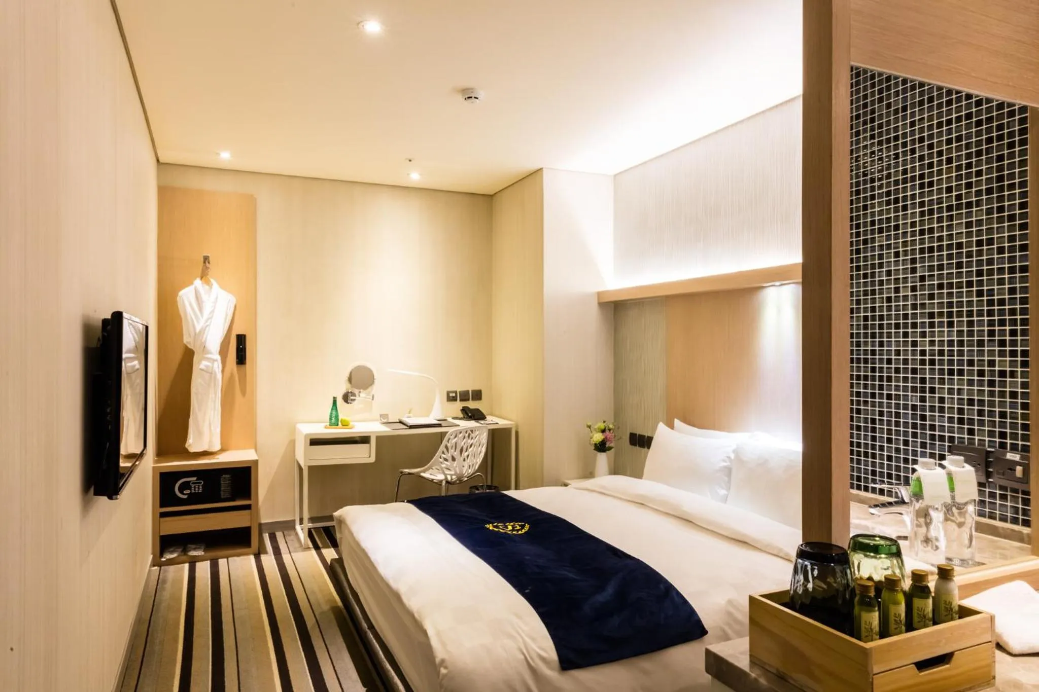 Bed in Taipei 101 SPARKLE Hotel