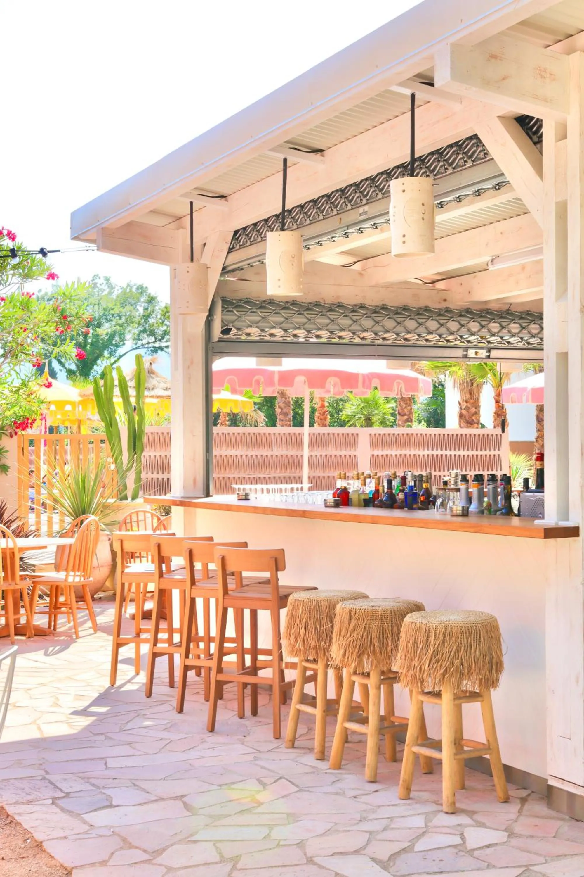 Restaurant/places to eat in Hotel Casarose - Cannes Mandelieu