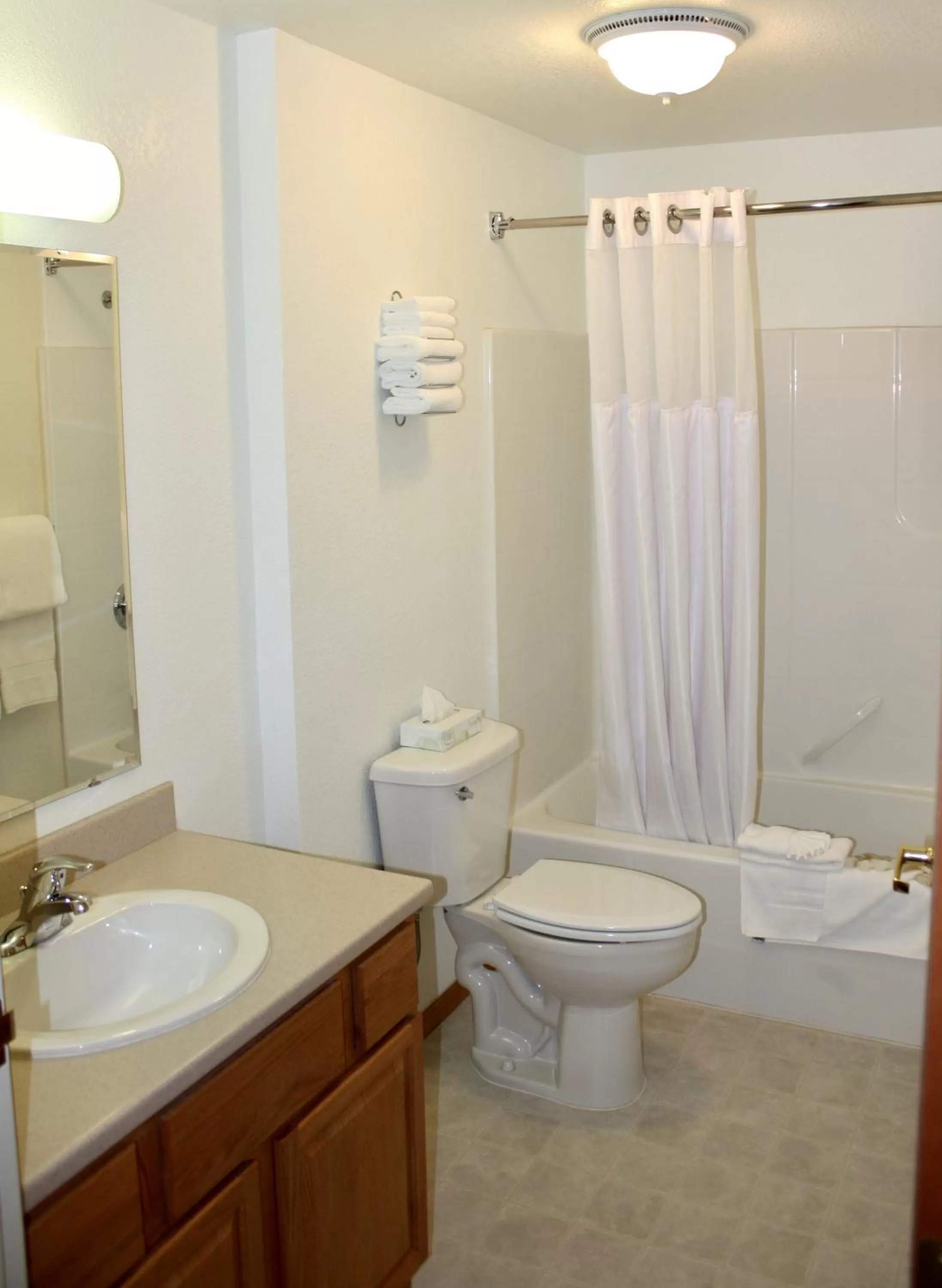 Shower in Juneau Hotel