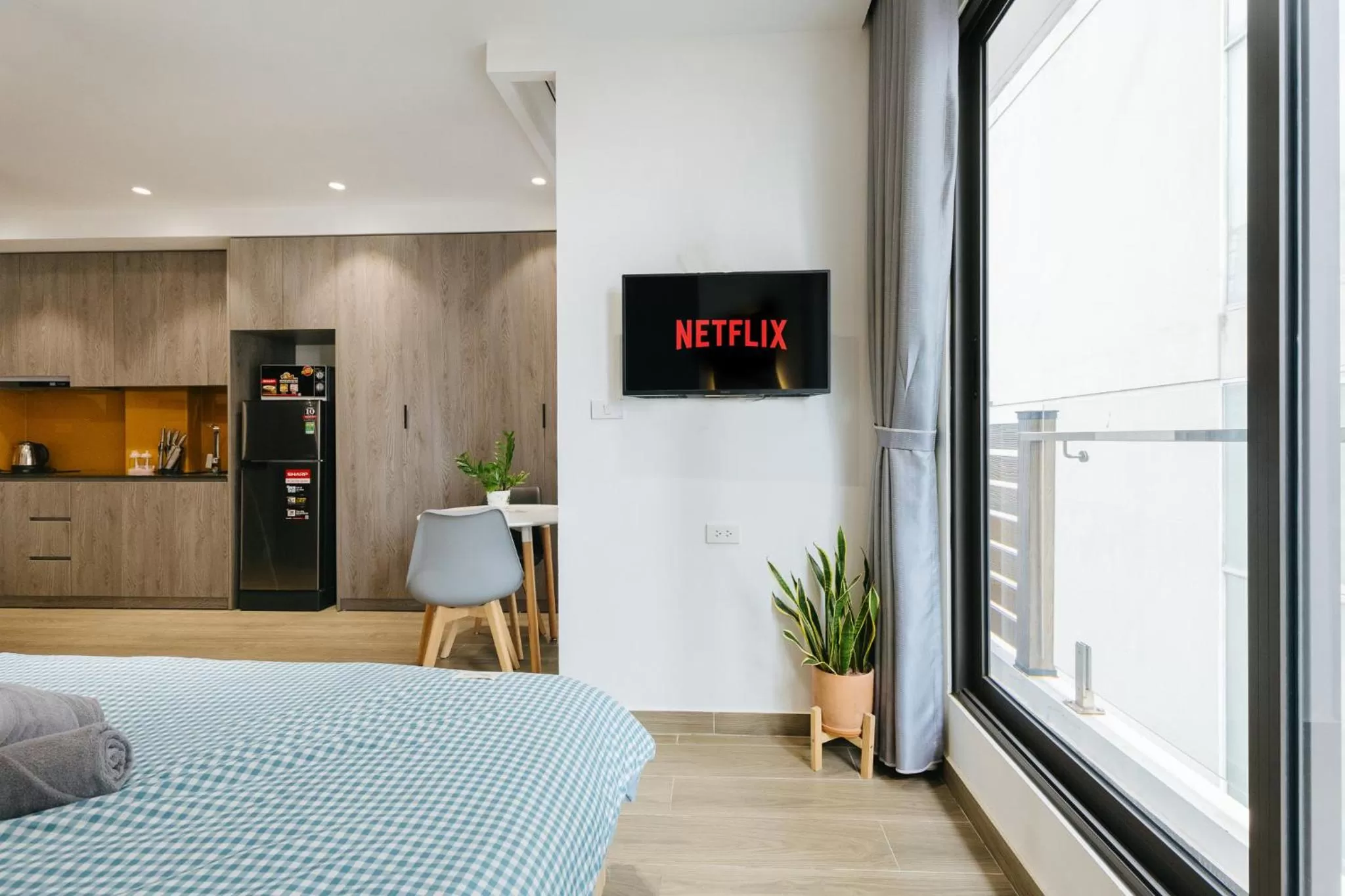 Bed in LUCK APART 8 - Hanoi Westlake Balcony Studio