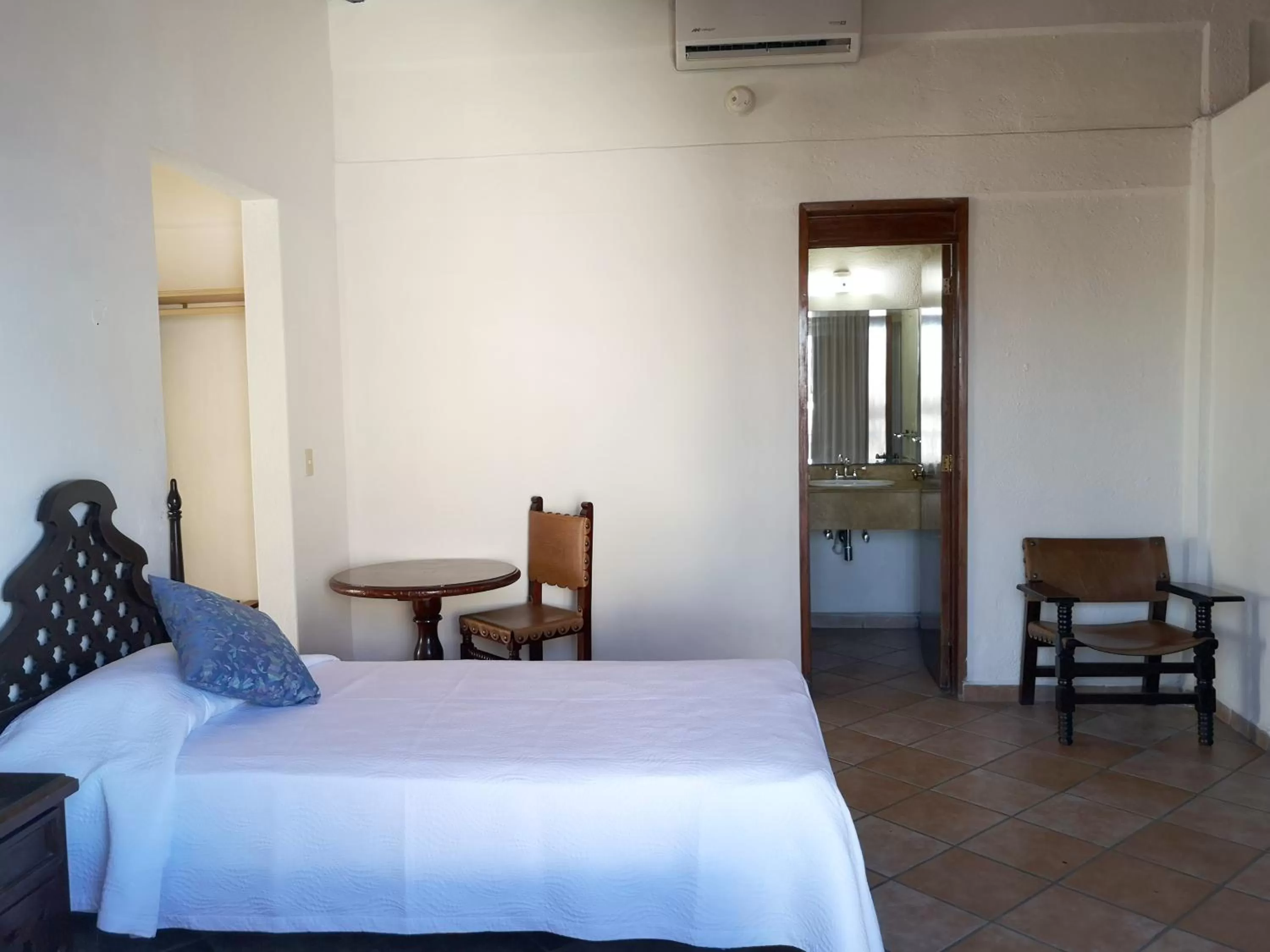 Bed in Hotel El Pescador