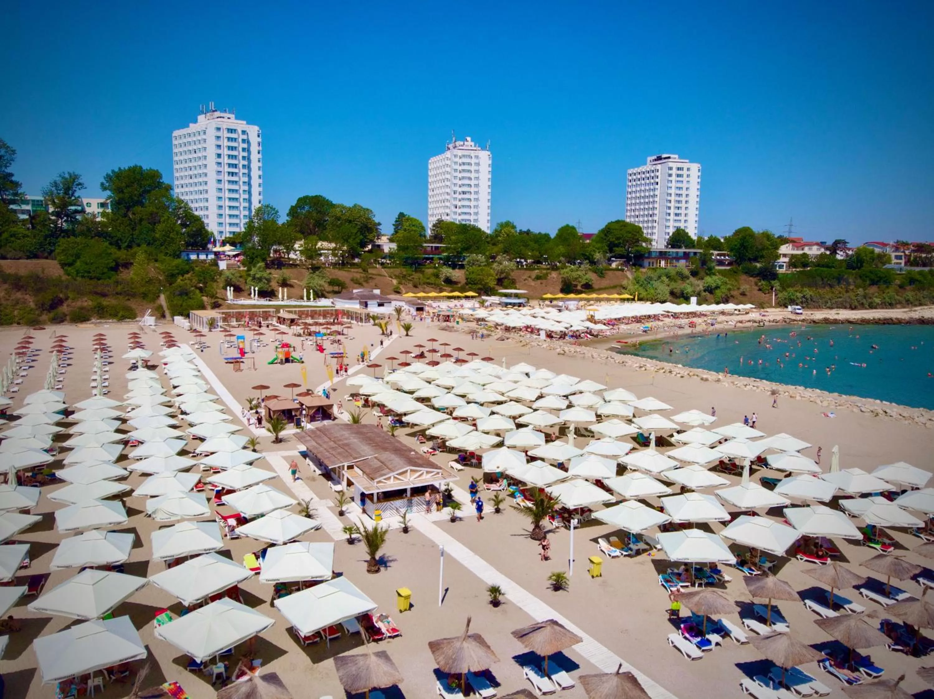 Beach in Aqvatonic Hotel - Steaua de Mare