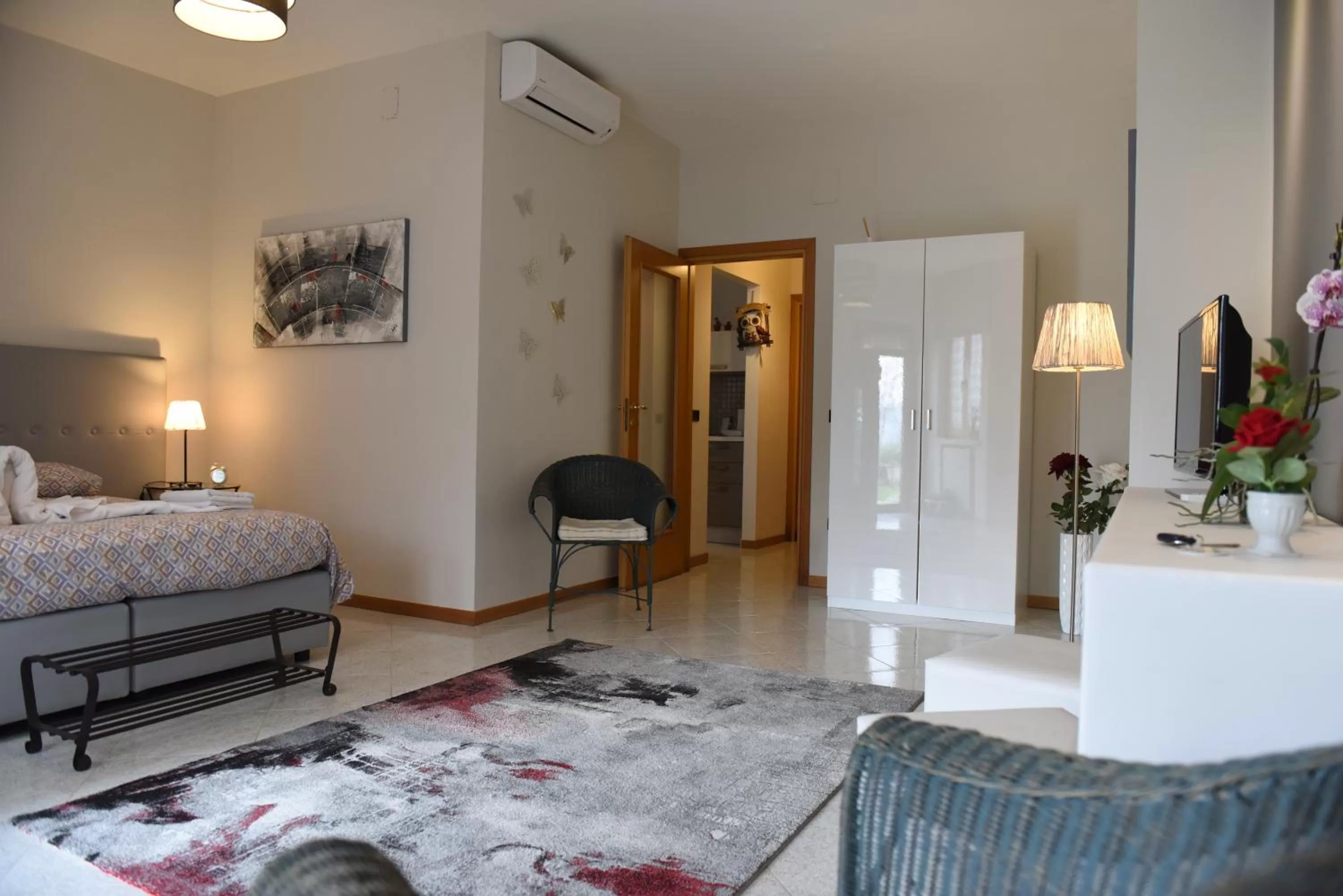 Photo of the whole room in B&B La Dimora di Iside