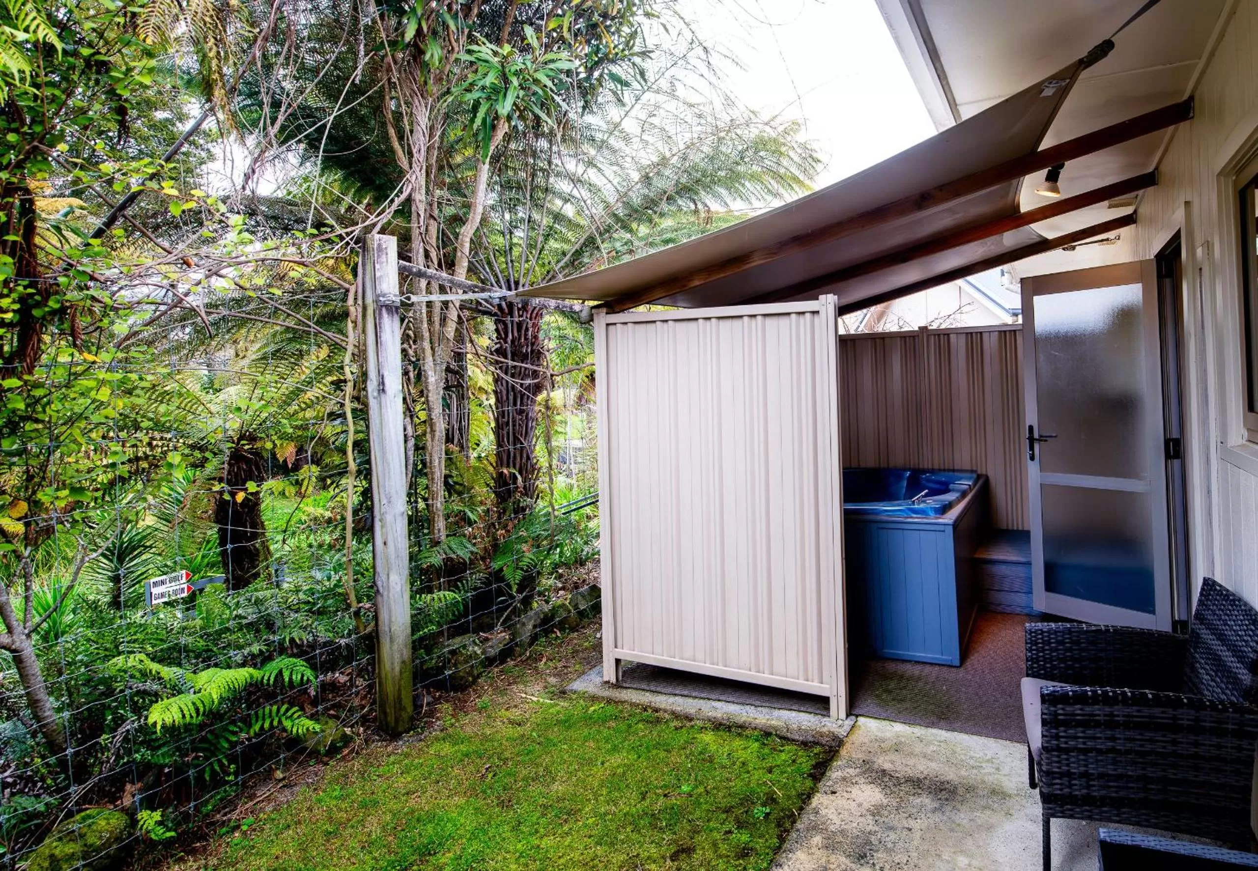 Patio in Best Western Braeside Rotorua